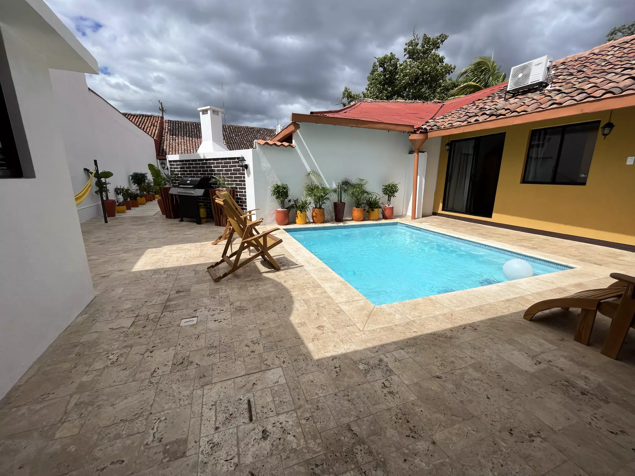 Casa Mango | El Centro León Nicaragua