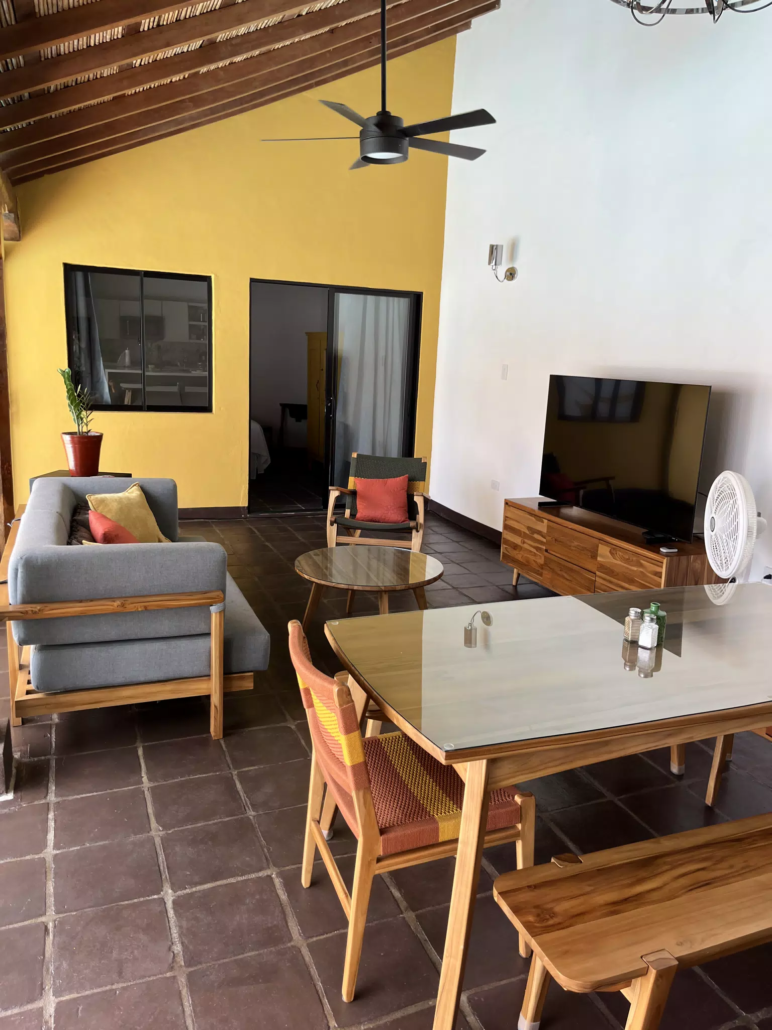 Casa Mango | El Centro León Nicaragua