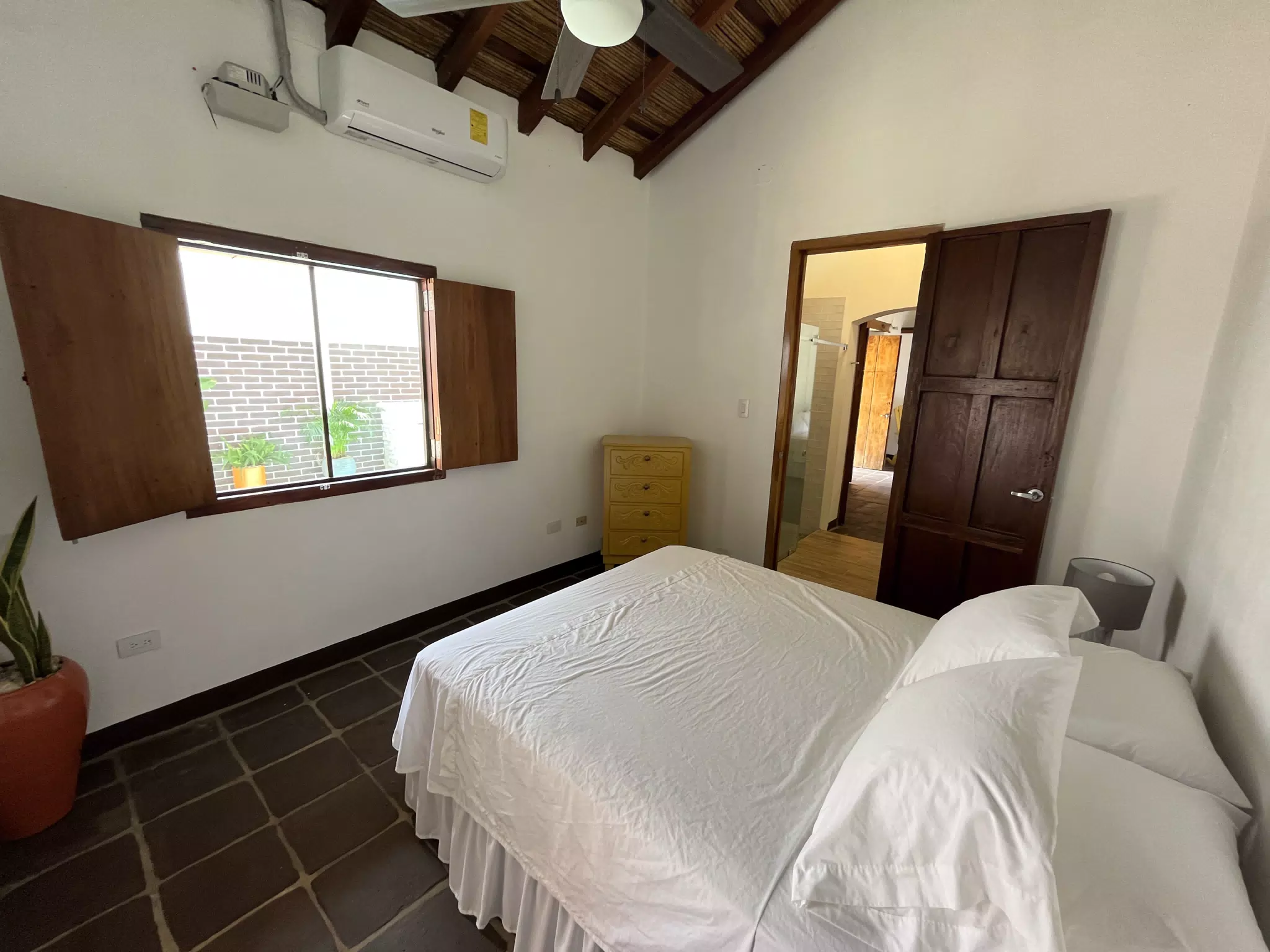 Casa Mango | El Centro León Nicaragua