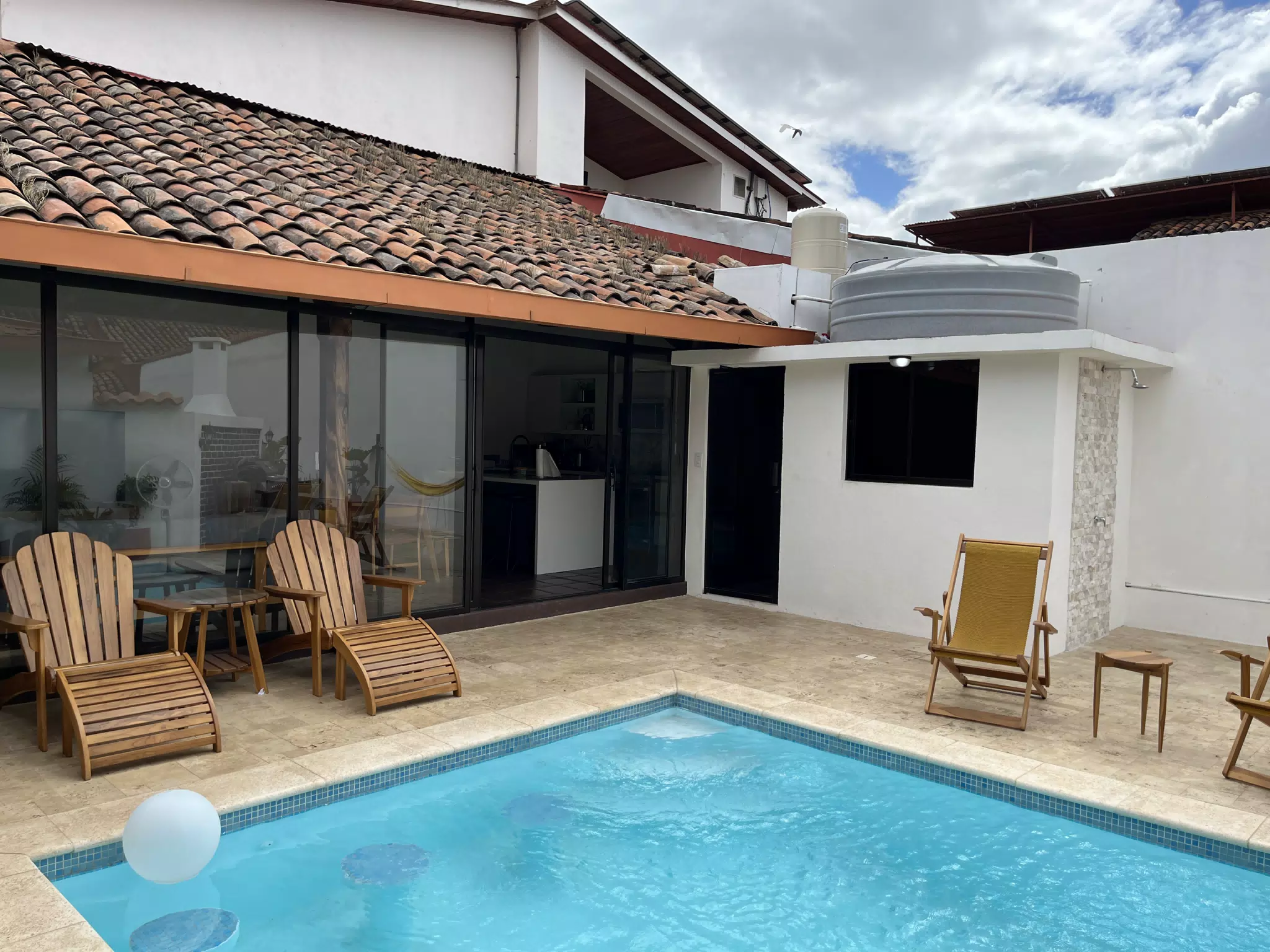 Casa Mango | El Centro León Nicaragua