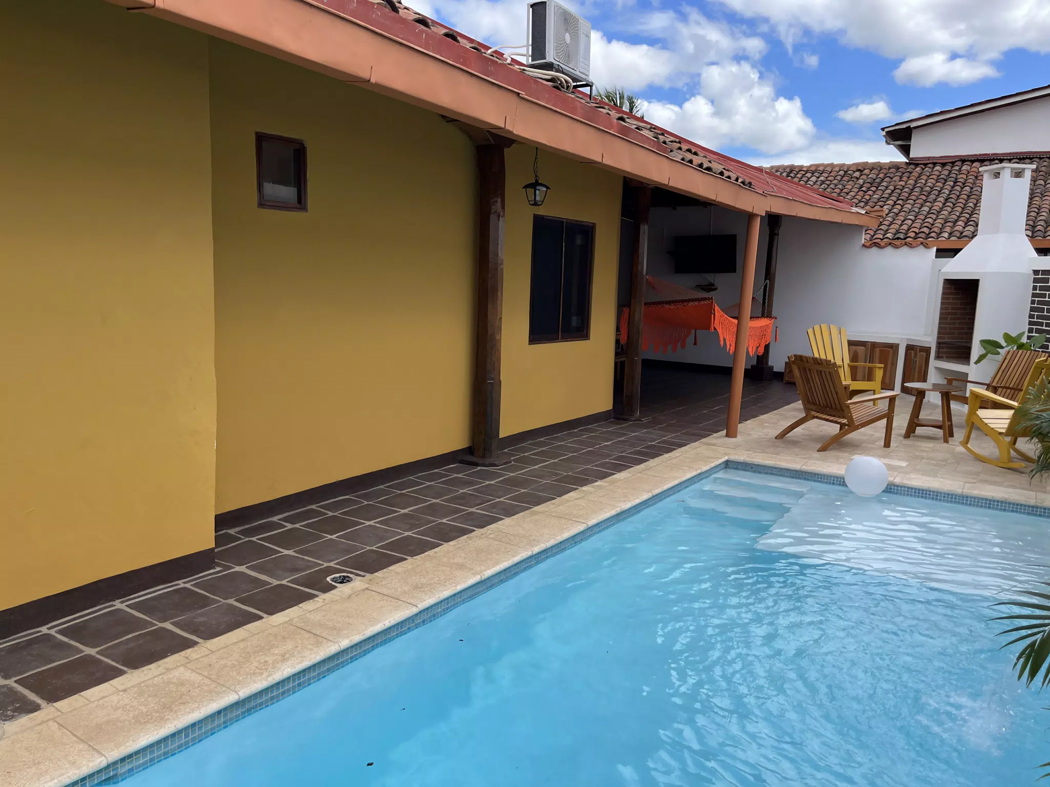 Casa Mango | El Centro León Nicaragua