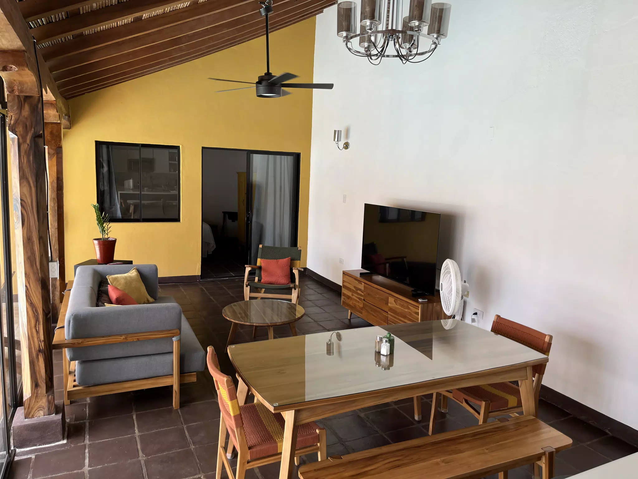 Casa Mango | El Centro León Nicaragua