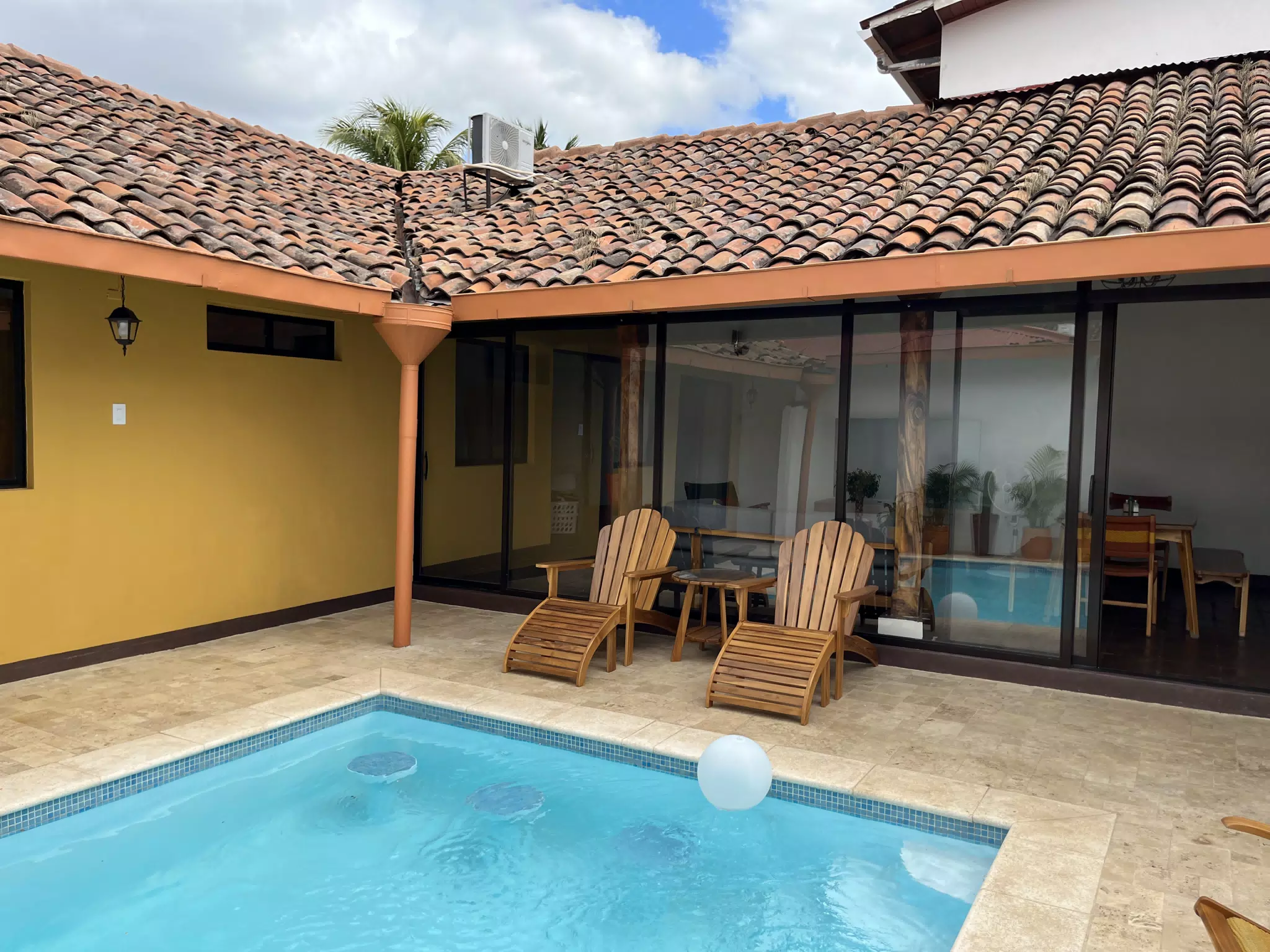 Casa Mango | El Centro León Nicaragua