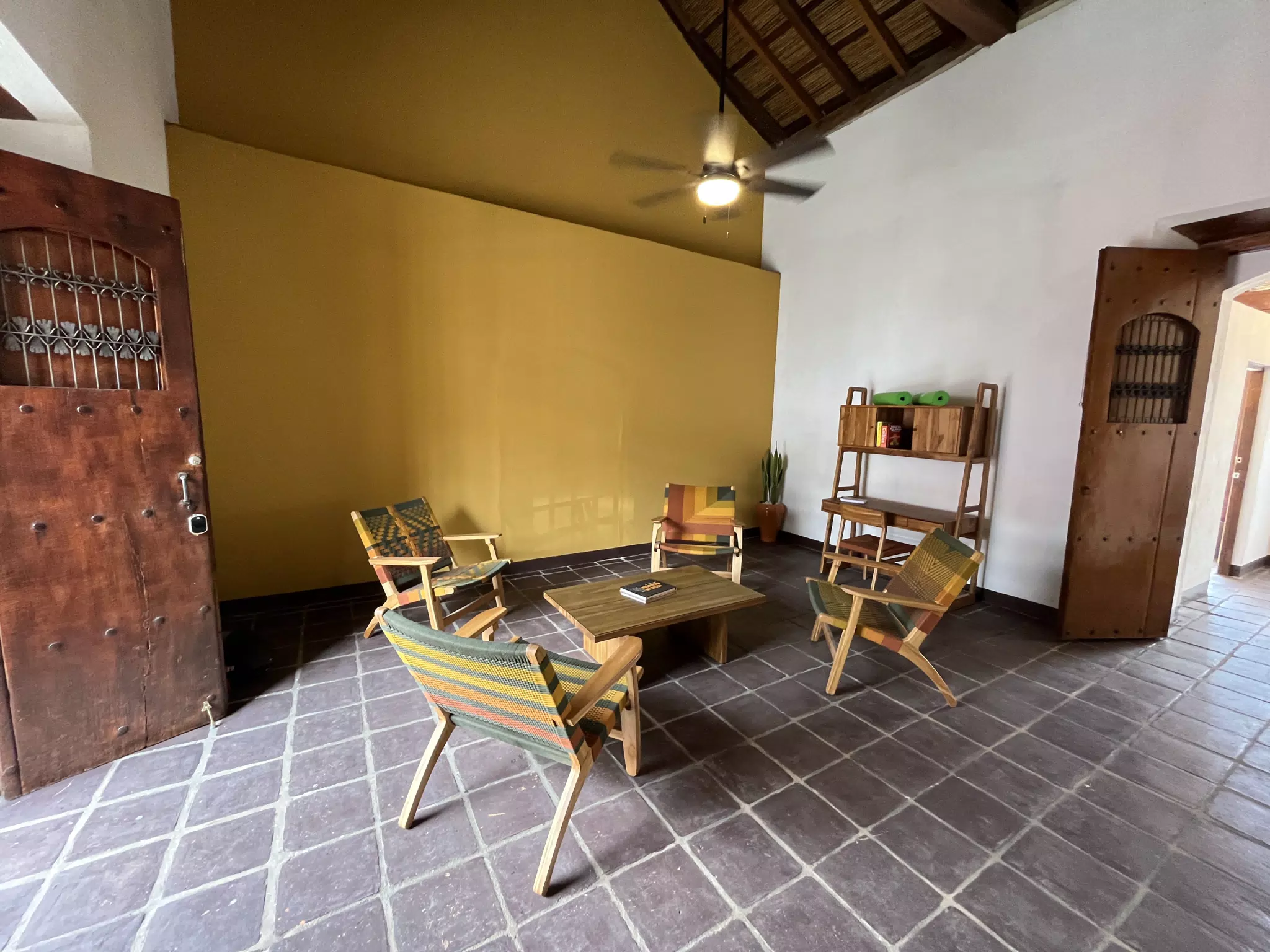 Casa Mango | El Centro León Nicaragua