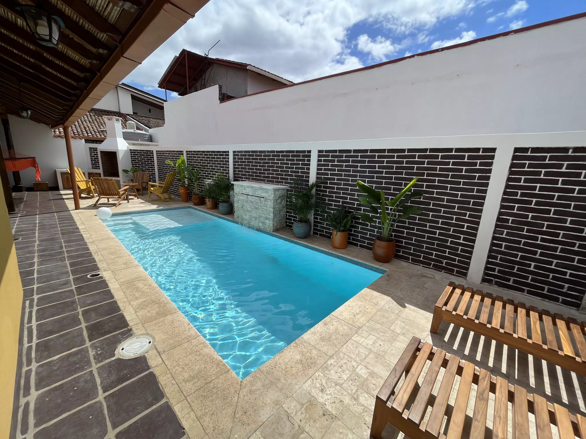 Casa Mango | El Centro León Nicaragua