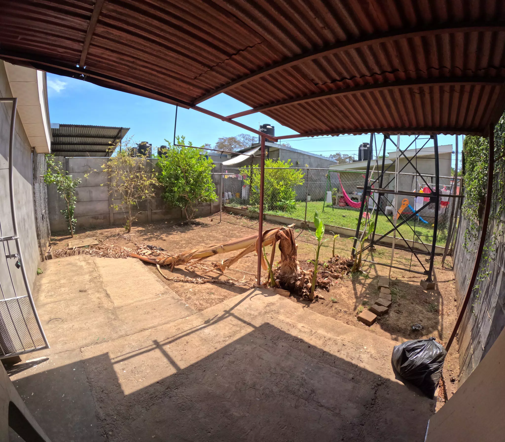 Small House in CasteLeon, Leon, Nicaragua