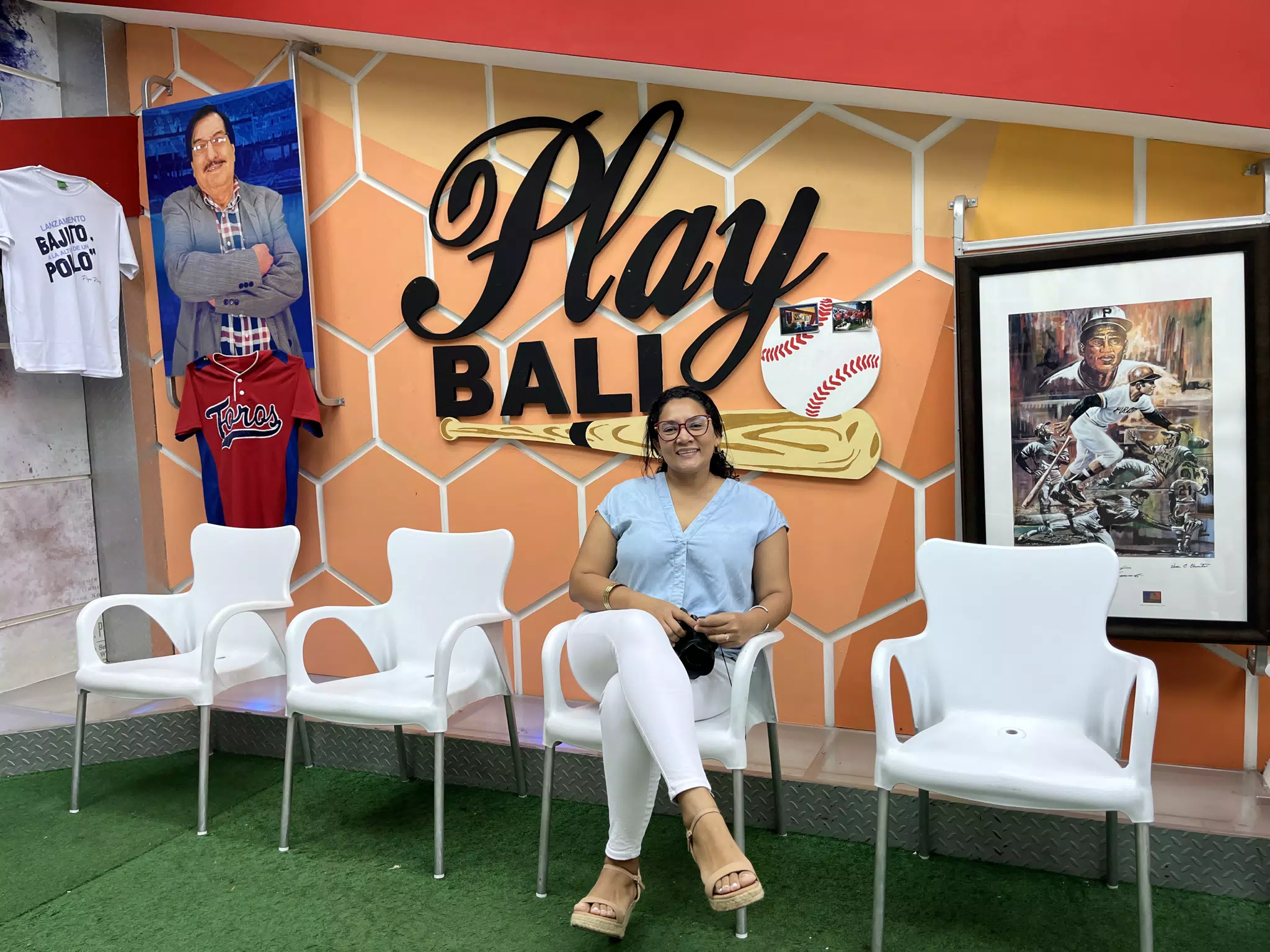 Marcela at Play Ball at Canal 6 en Managua