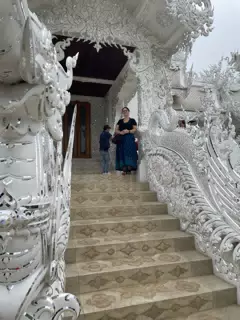 Dominica at the White Temple