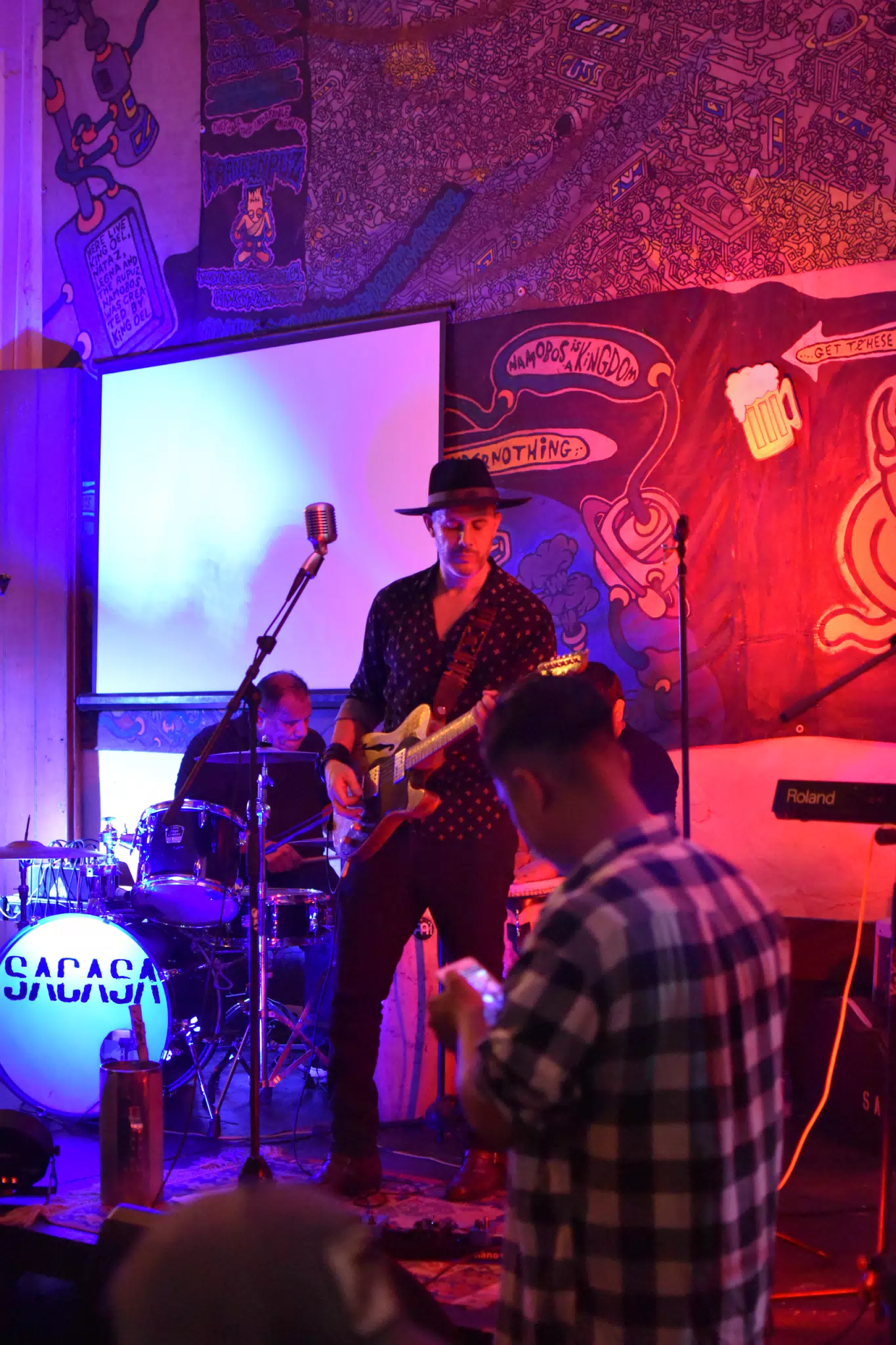Images from Mario Sacasa Performance at ViaVia Leon