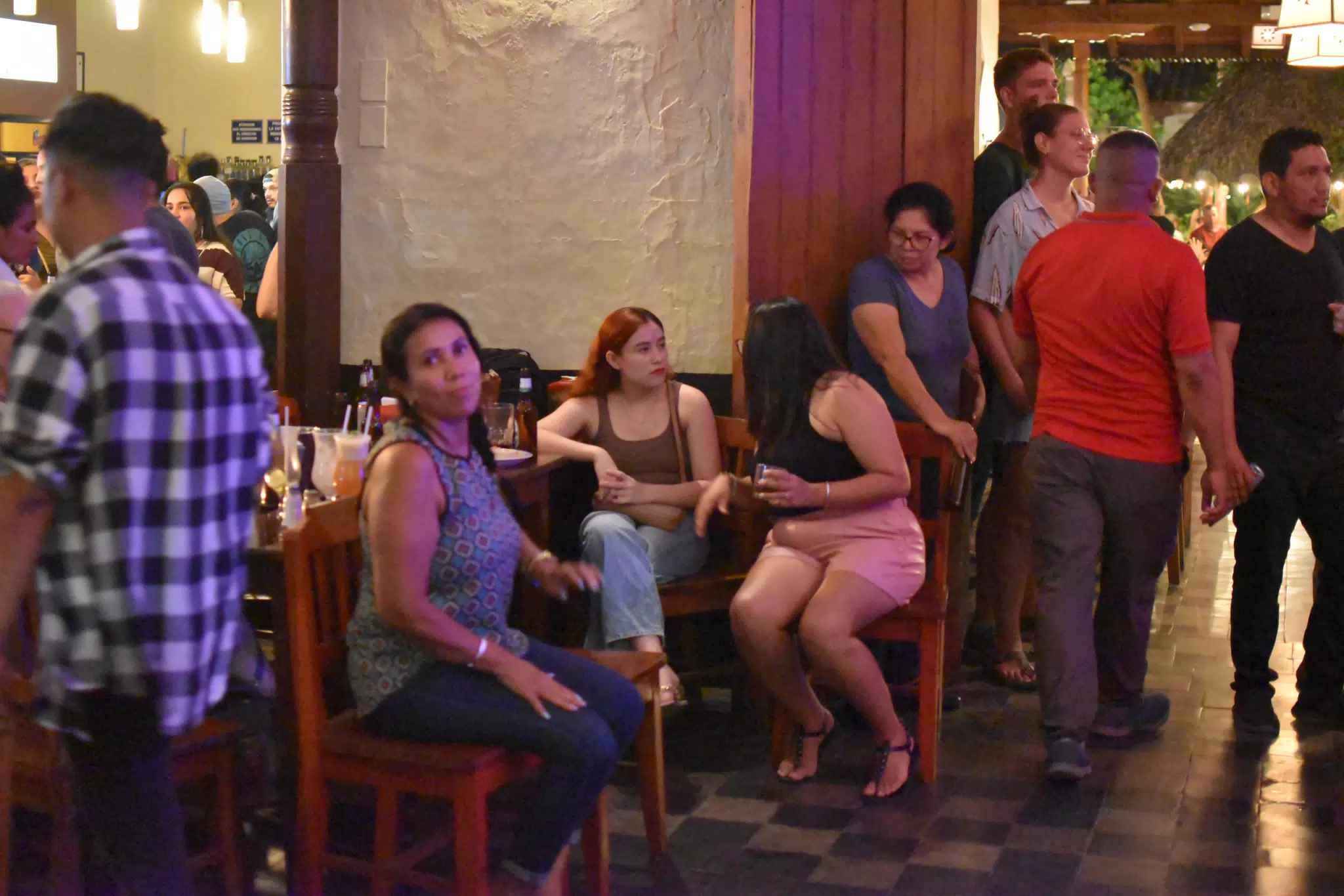 Images from Mario Sacasa Performance at ViaVia Leon