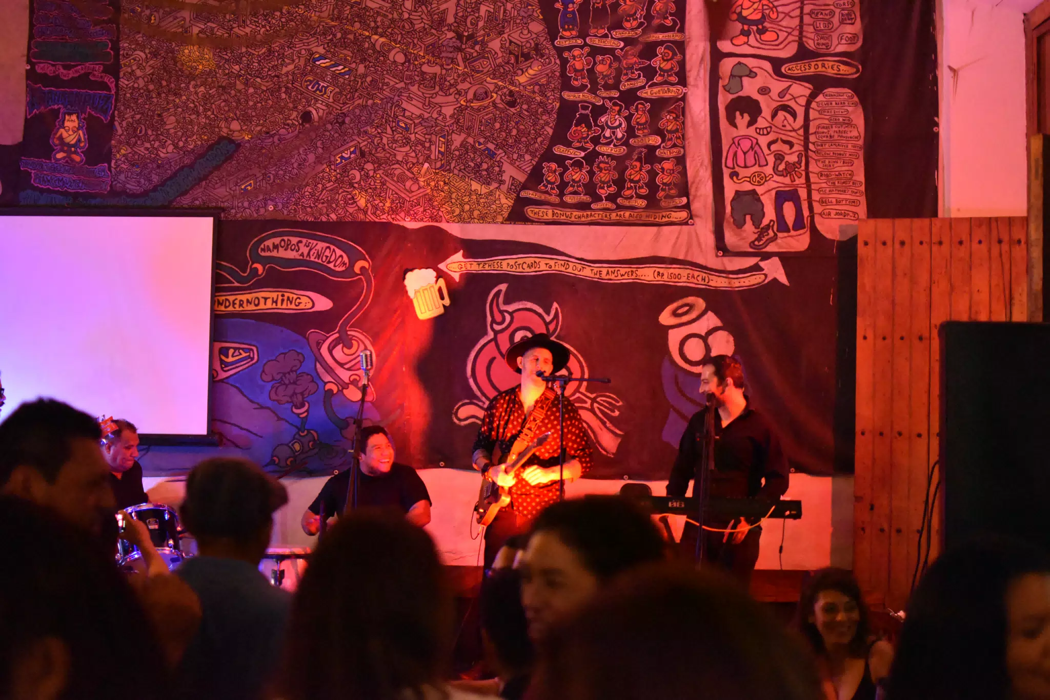Images from Mario Sacasa Performance at ViaVia Leon