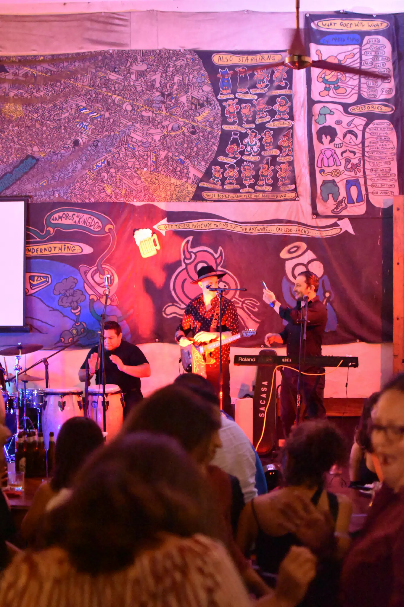 Images from Mario Sacasa Performance at ViaVia Leon