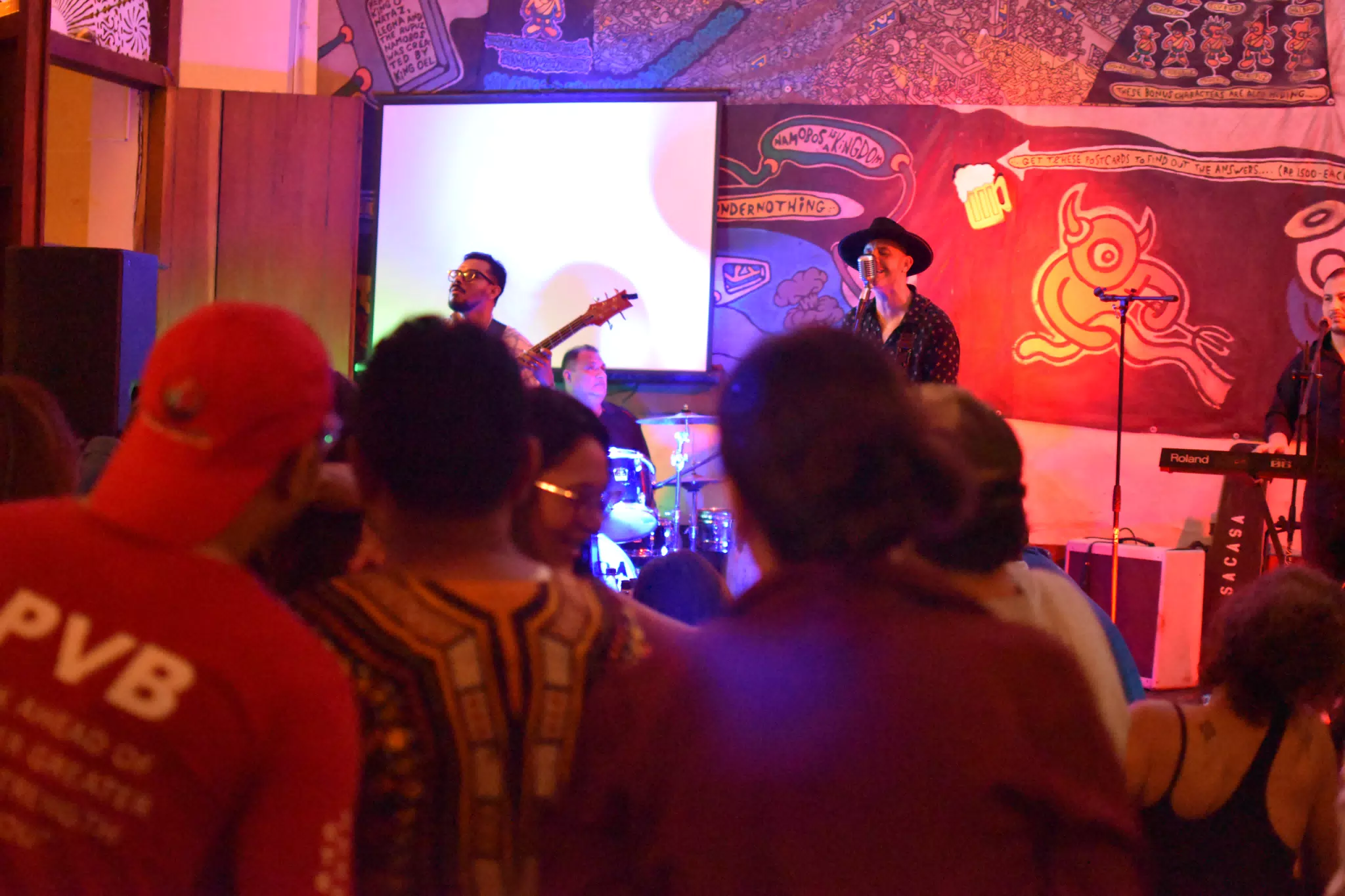 Images from Mario Sacasa Performance at ViaVia Leon