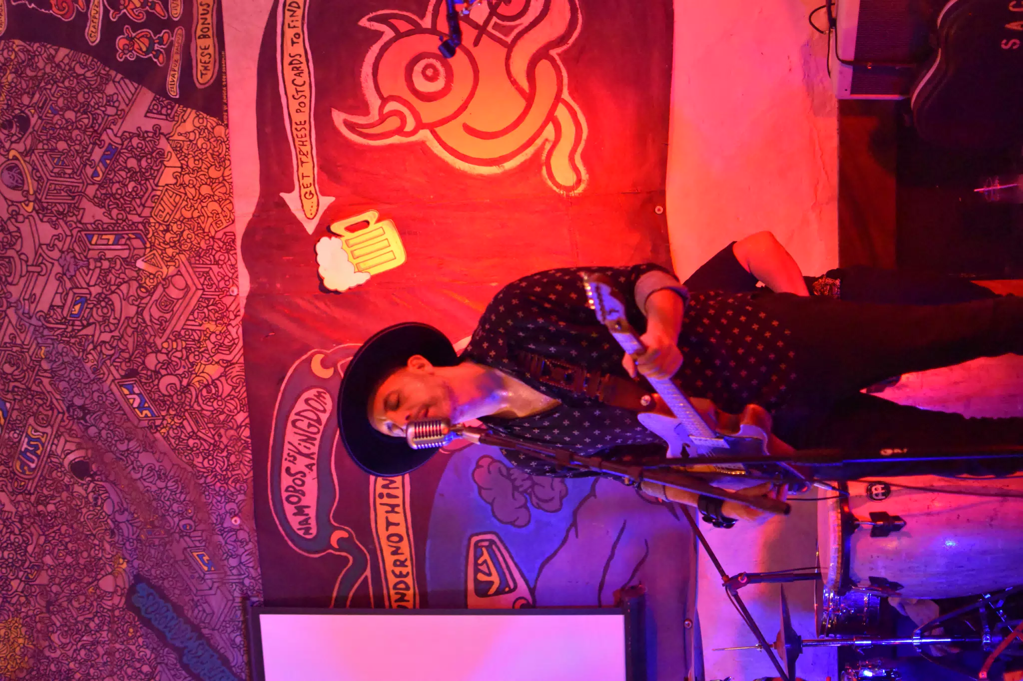 Images from Mario Sacasa Performance at ViaVia Leon