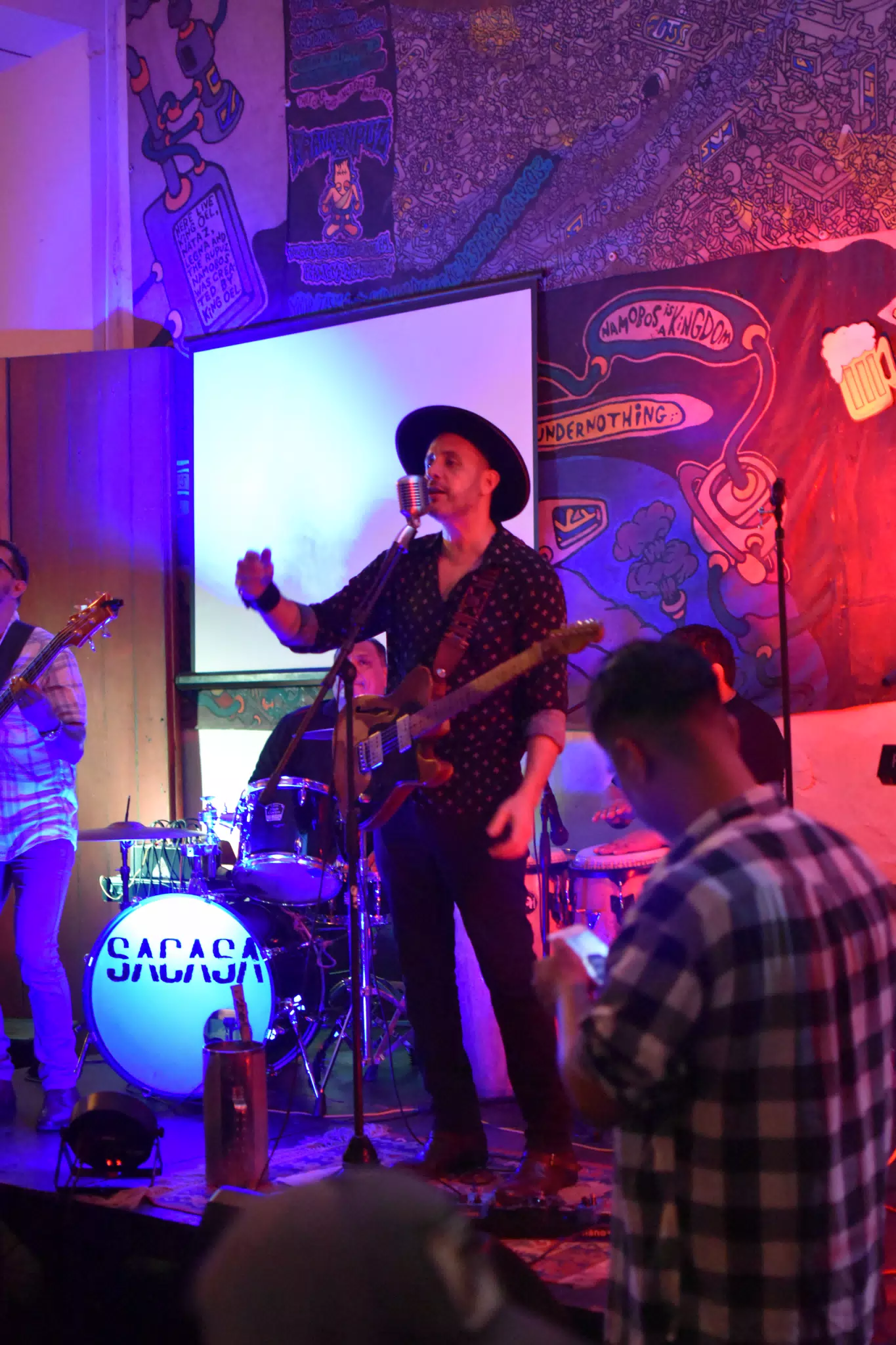 Images from Mario Sacasa Performance at ViaVia Leon