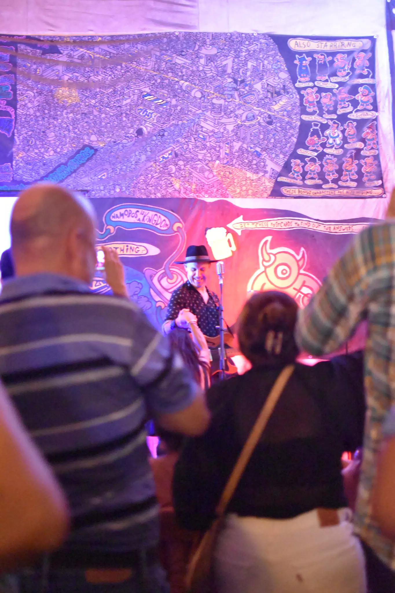 Images from Mario Sacasa Performance at ViaVia Leon