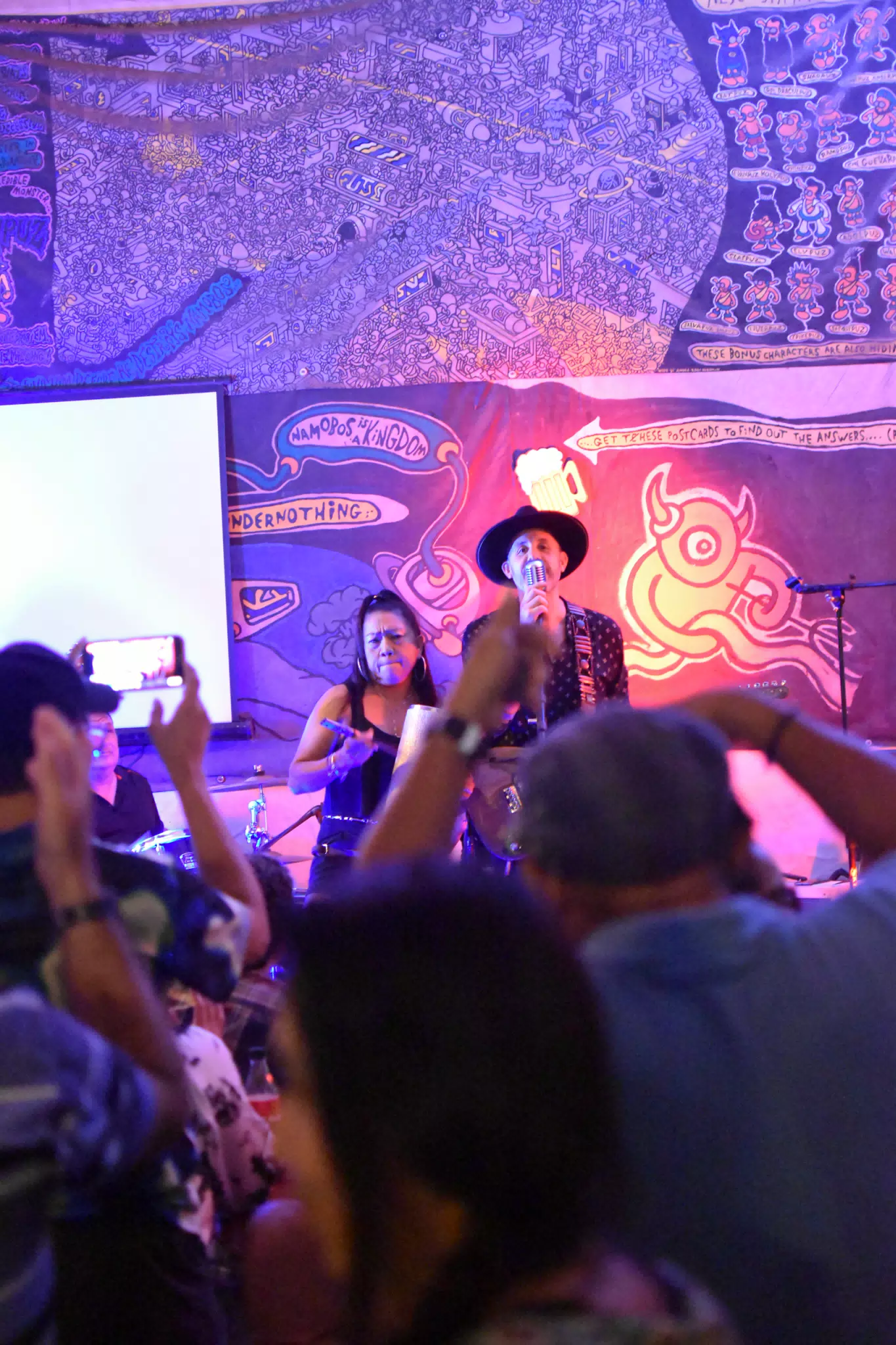 Images from Mario Sacasa Performance at ViaVia Leon