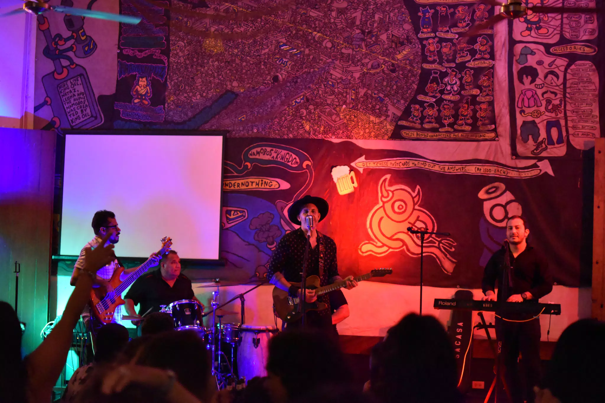 Images from Mario Sacasa Performance at ViaVia Leon