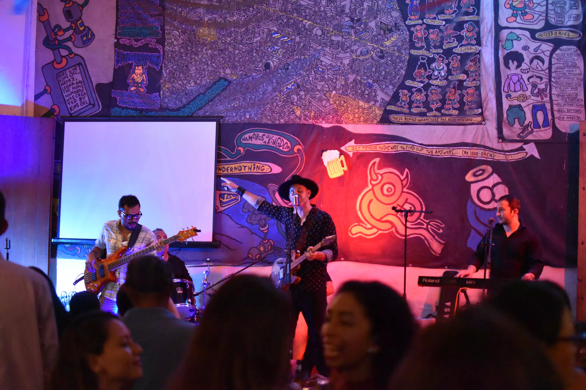 Images from Mario Sacasa Performance at ViaVia Leon
