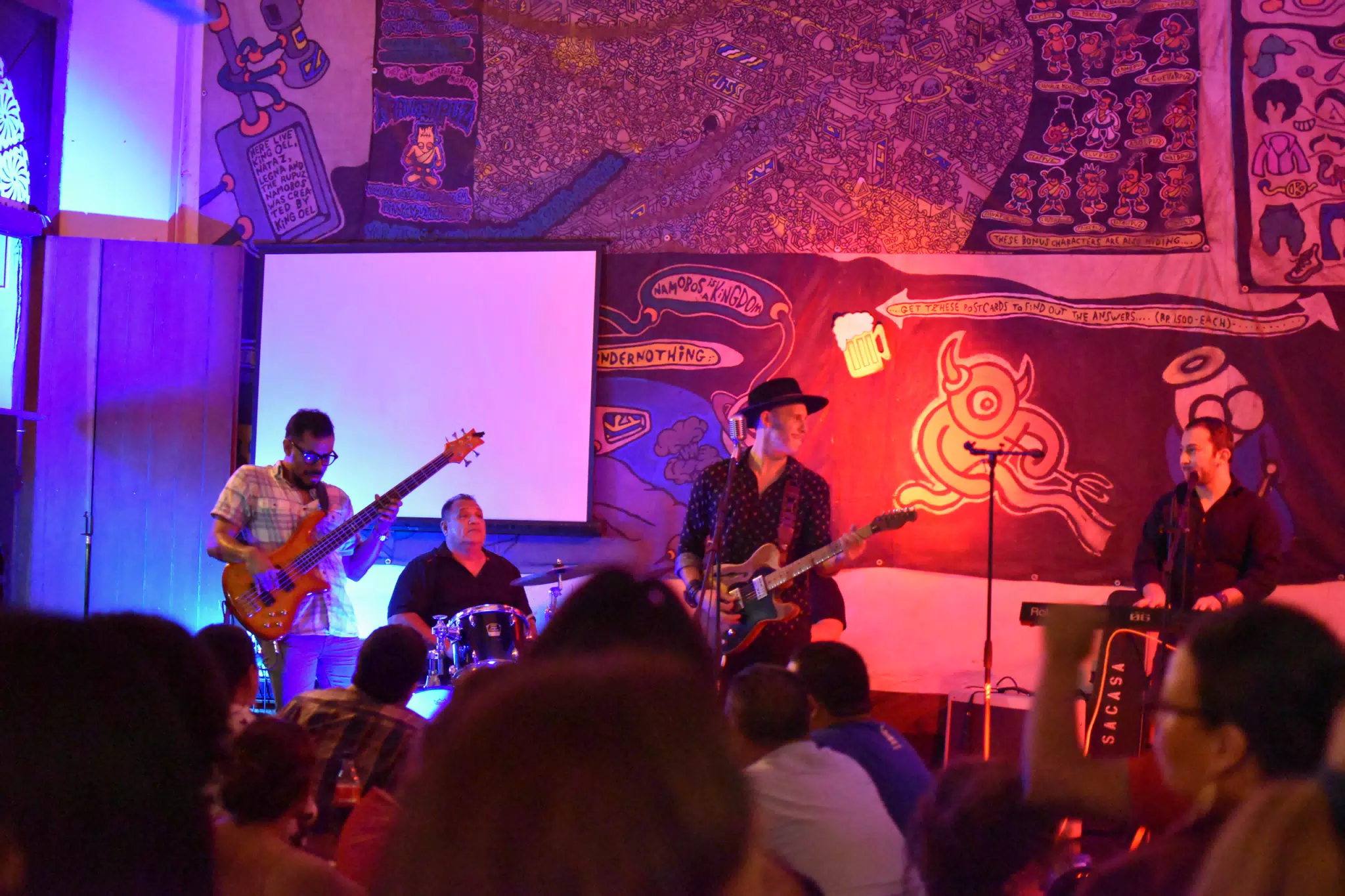 Images from Mario Sacasa Performance at ViaVia Leon