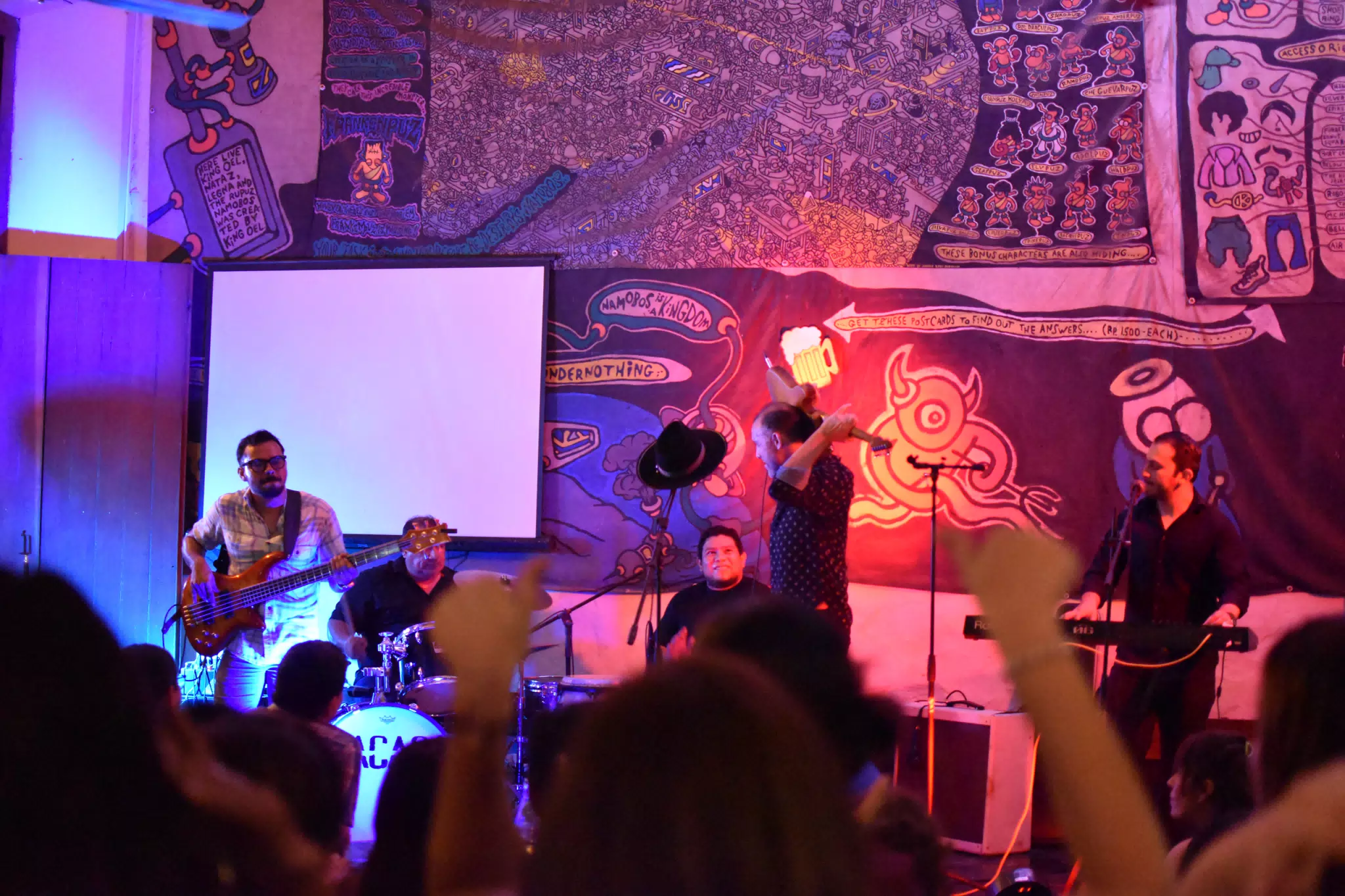 Images from Mario Sacasa Performance at ViaVia Leon