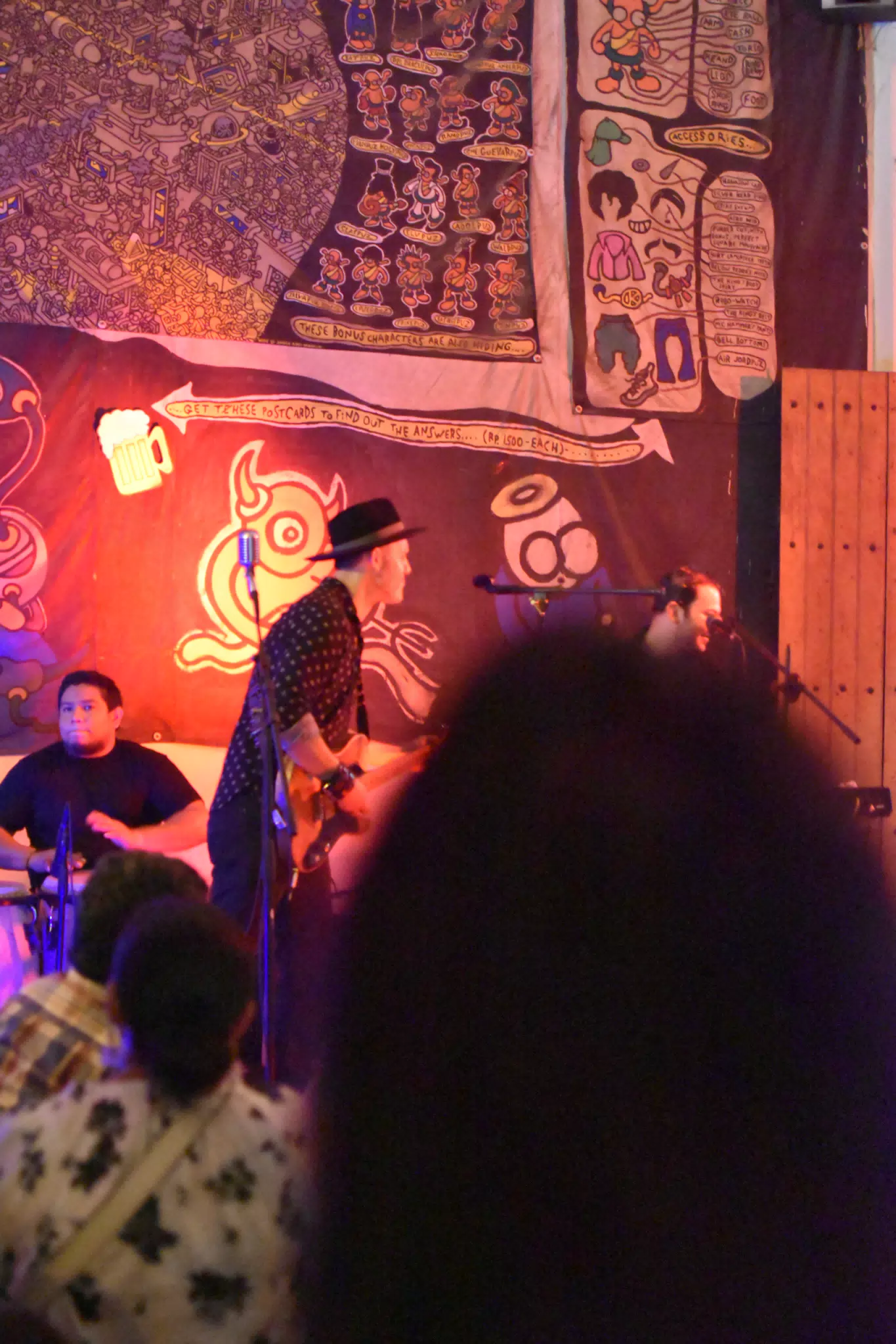 Images from Mario Sacasa Performance at ViaVia Leon