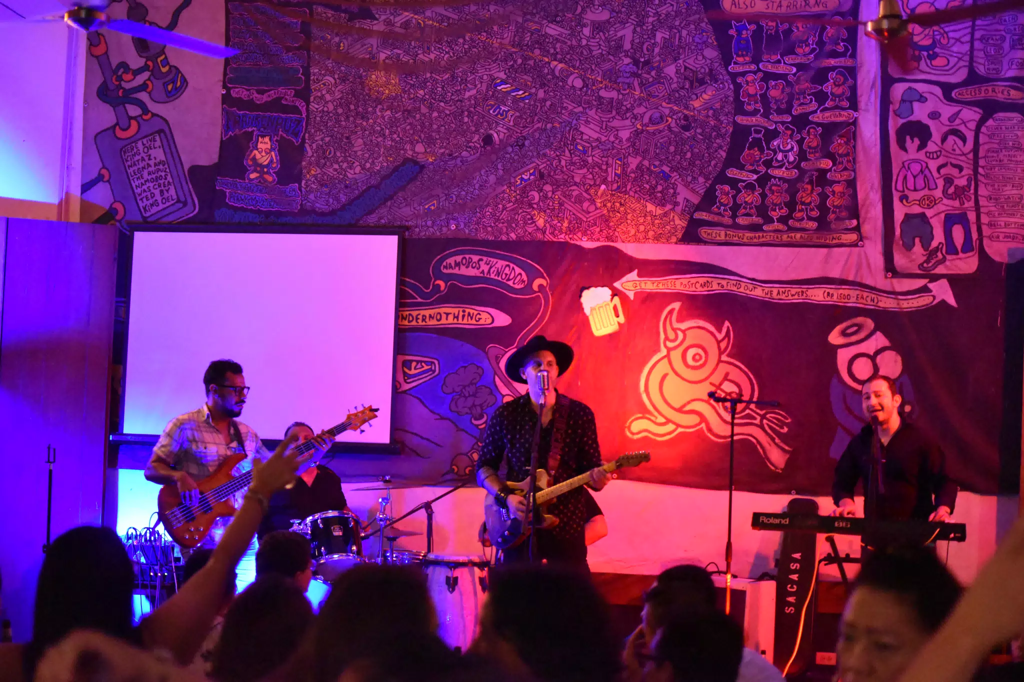 Images from Mario Sacasa Performance at ViaVia Leon