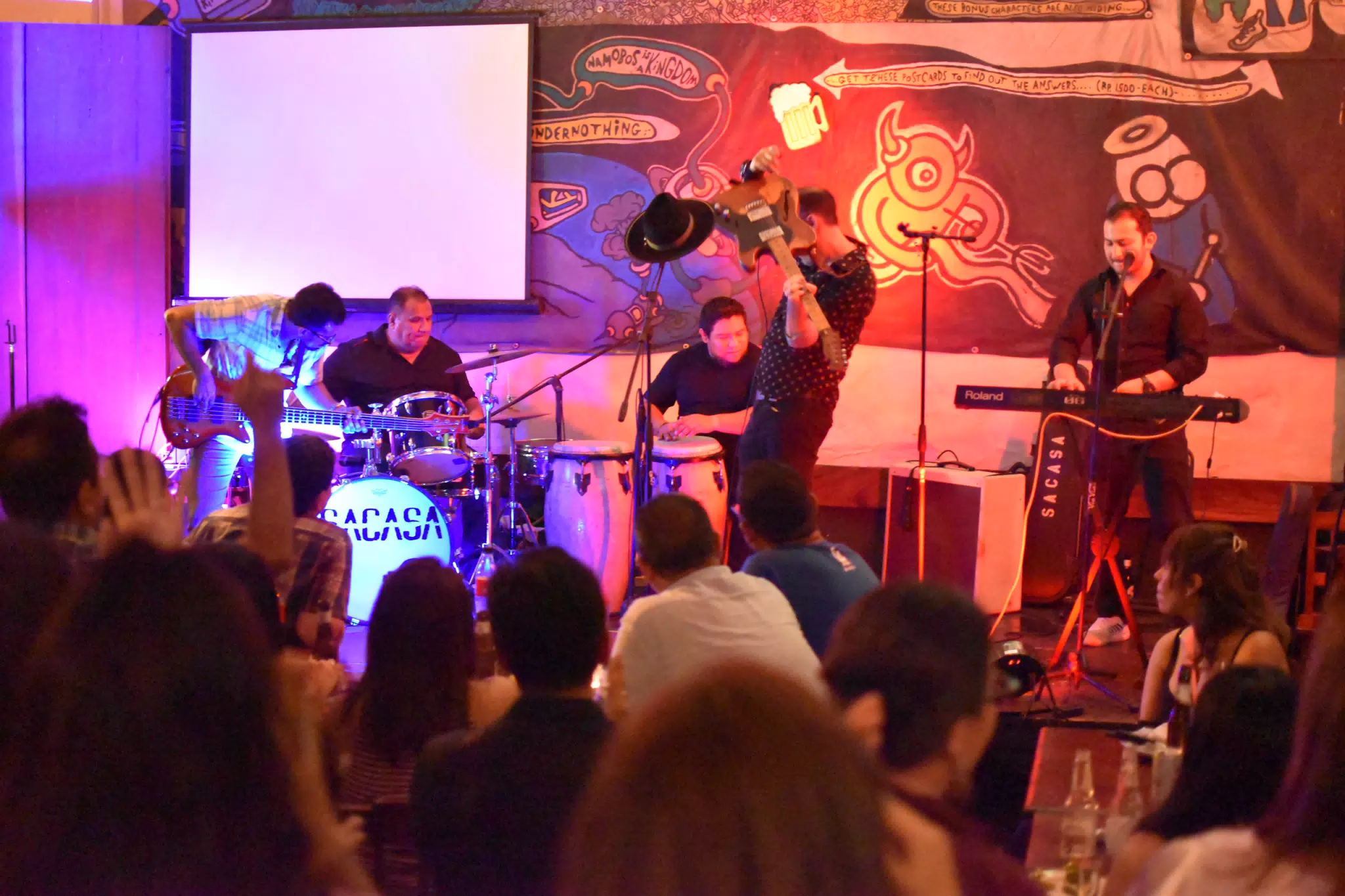 Images from Mario Sacasa Performance at ViaVia Leon