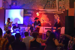 Images from Mario Sacasa Performance at ViaVia Leon