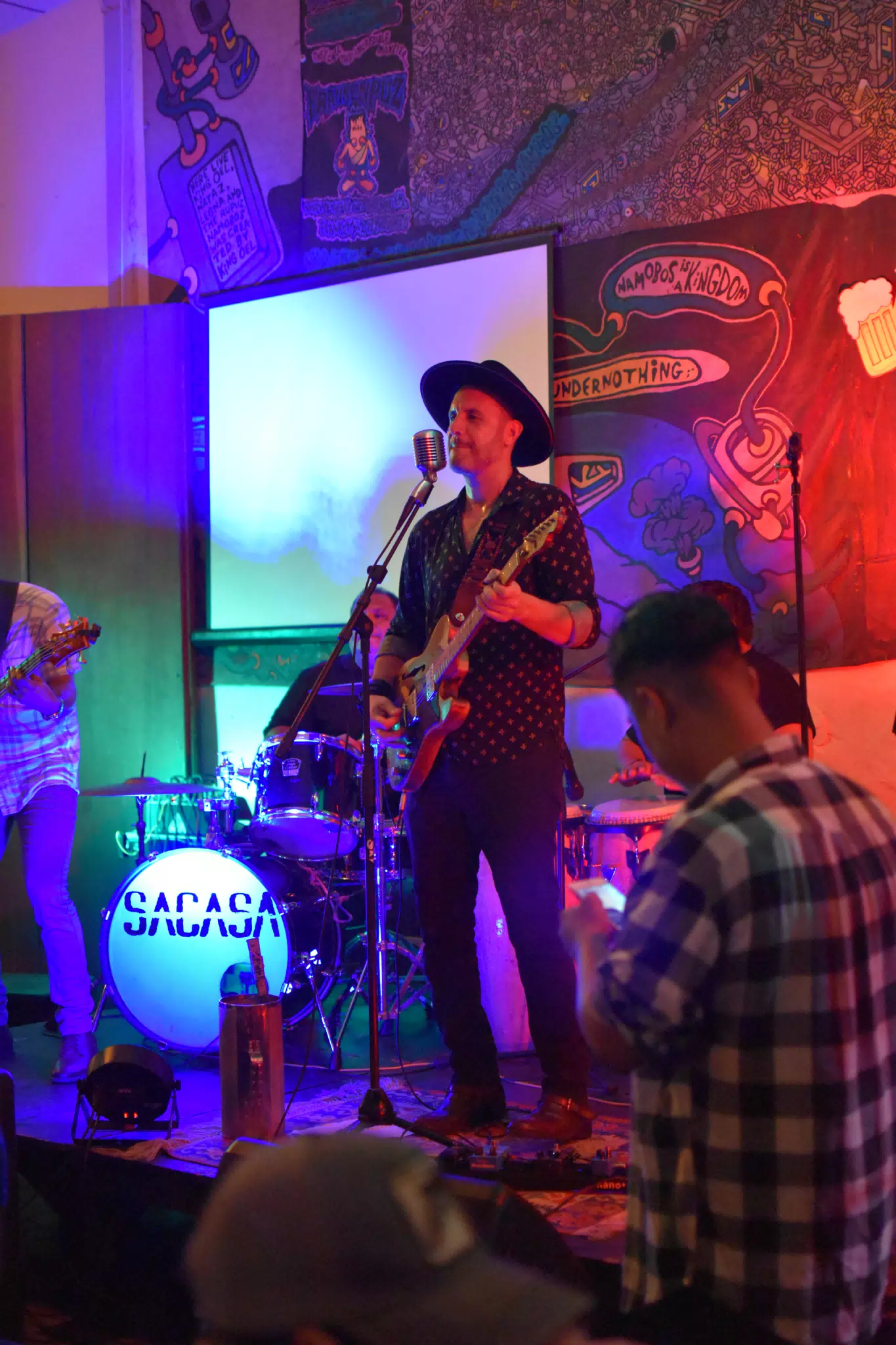 Images from Mario Sacasa Performance at ViaVia Leon