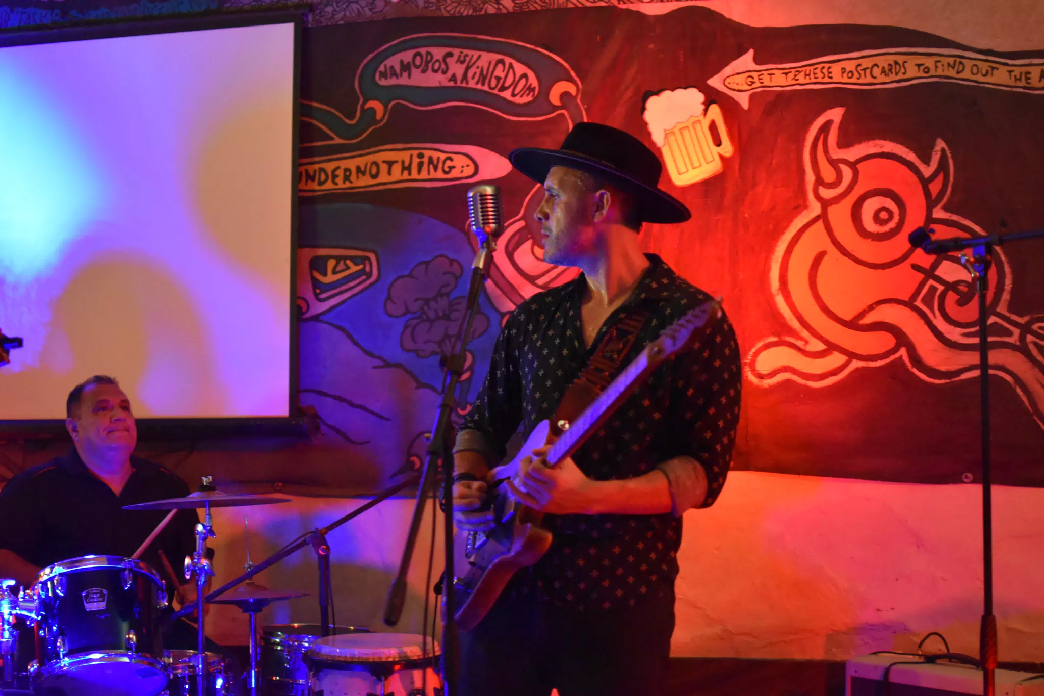 Images from Mario Sacasa Performance at ViaVia Leon