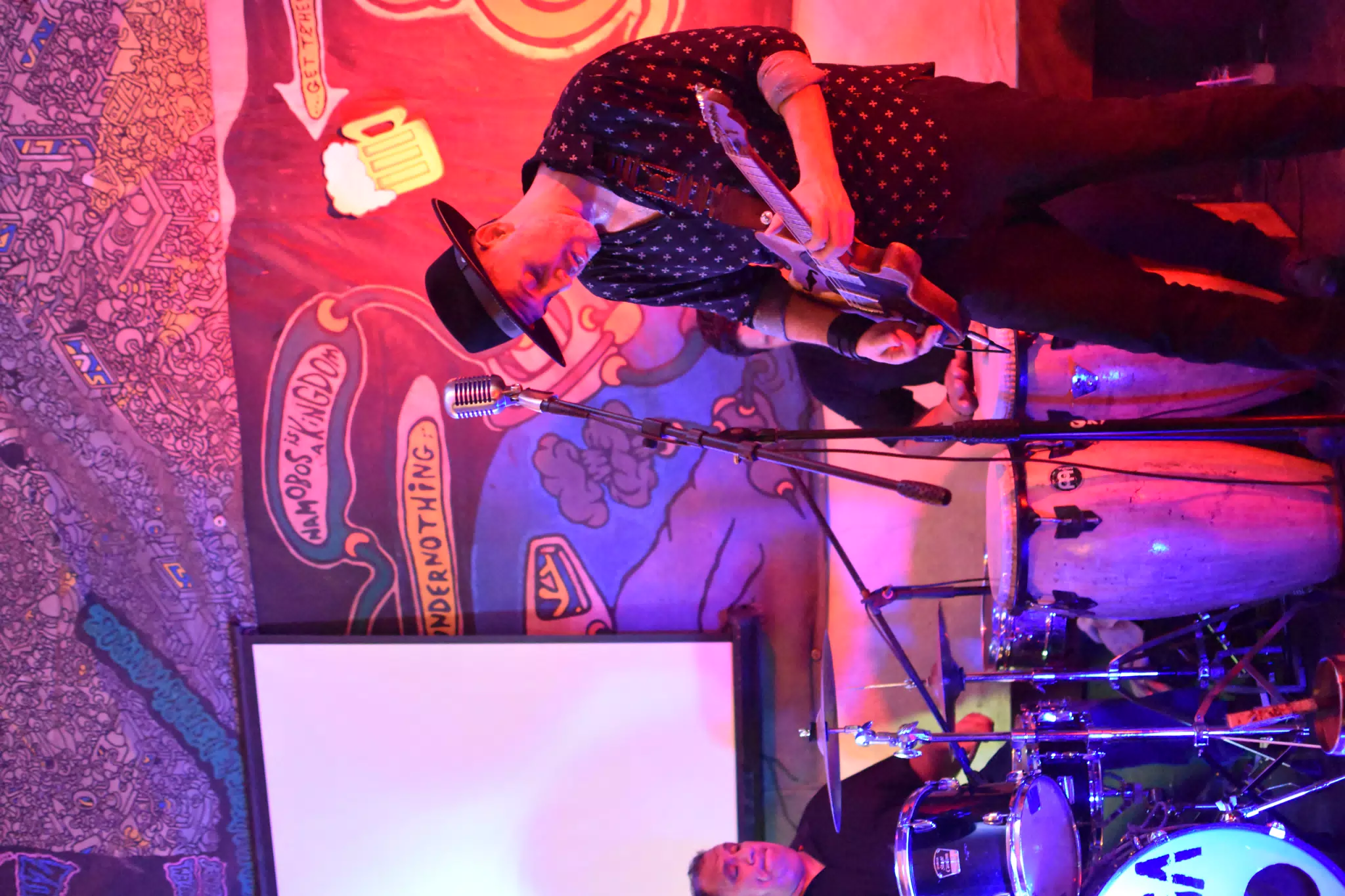 Images from Mario Sacasa Performance at ViaVia Leon