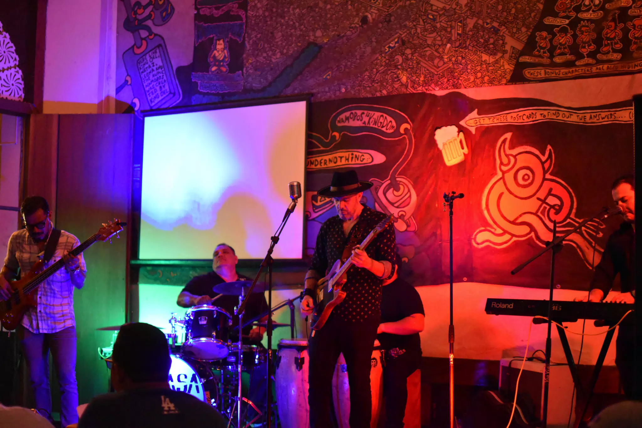 Images from Mario Sacasa Performance at ViaVia Leon