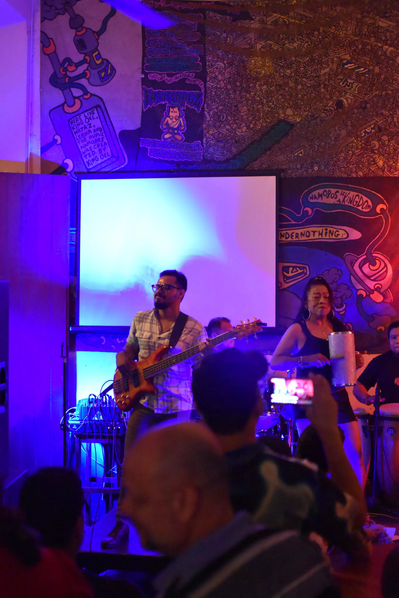 Images from Mario Sacasa Performance at ViaVia Leon