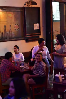 Marilyn, Aida, Marcela & Russel at Via Via