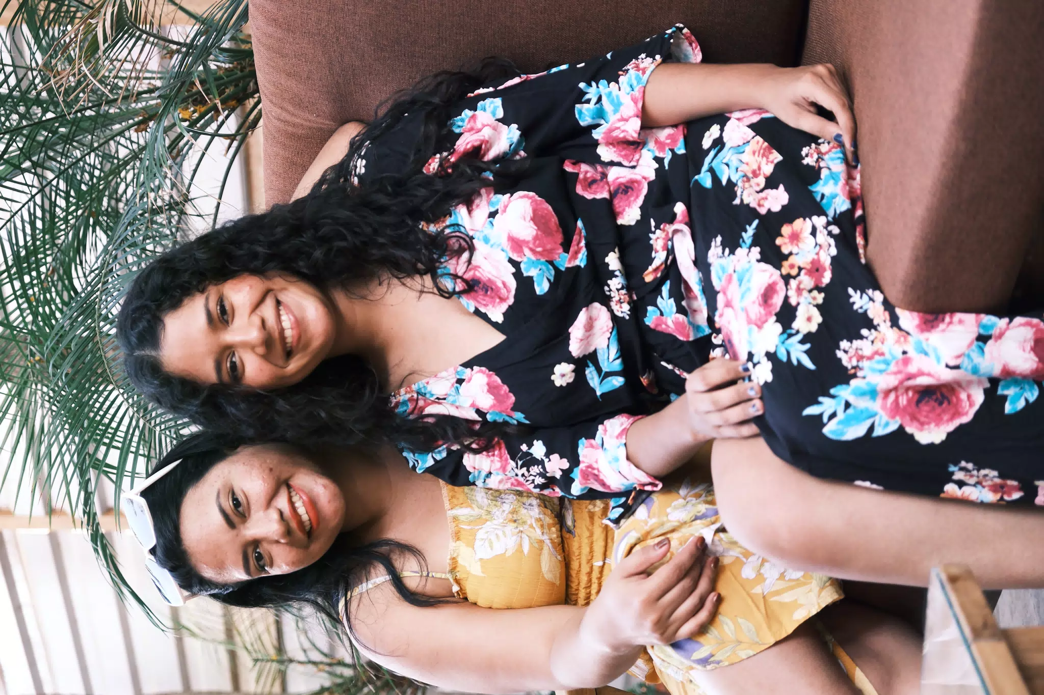 Pretty Sisters at El Escondite