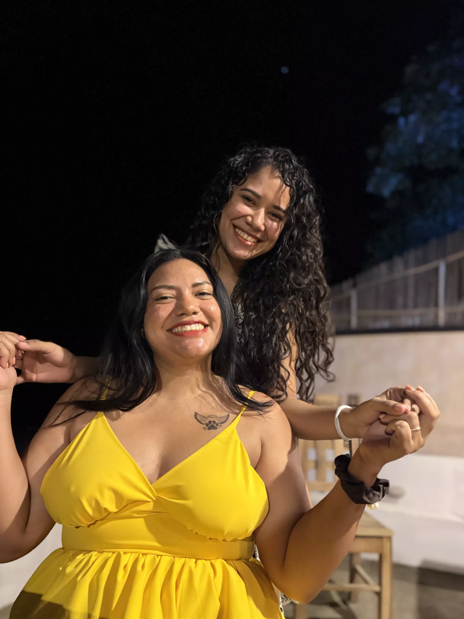 Gomez Sisters at Desperados Las Peñitas