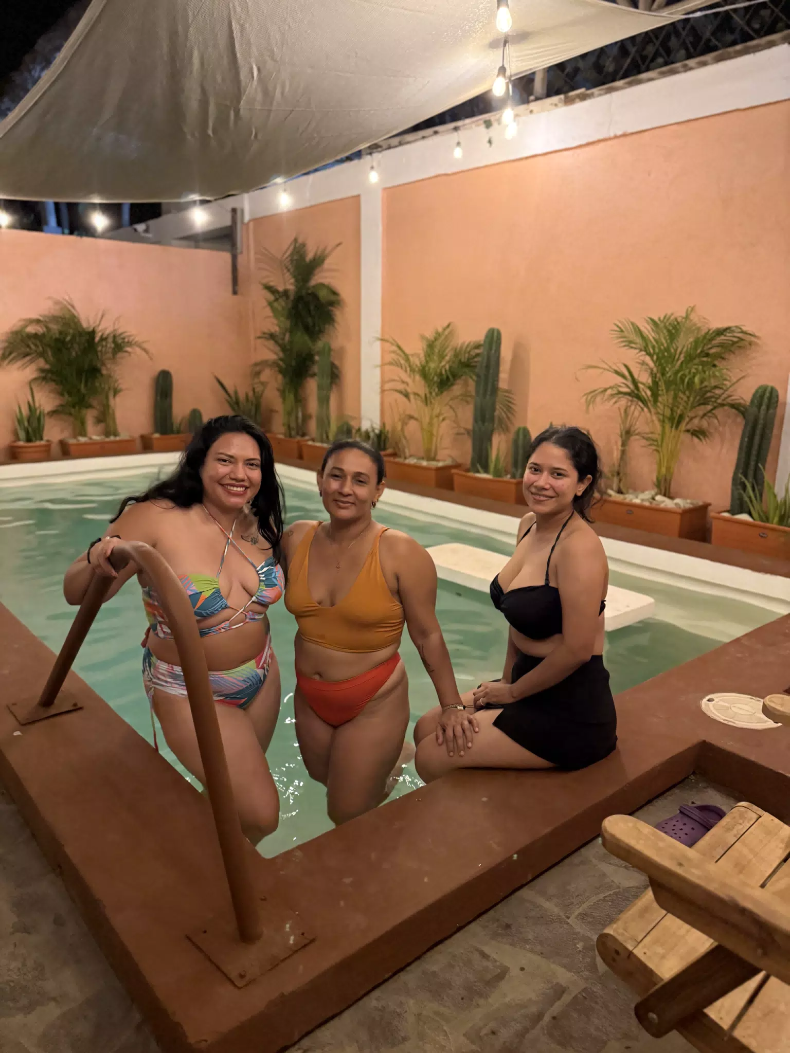 Eva, Aida & Marilyn at the Pool at El Escondite