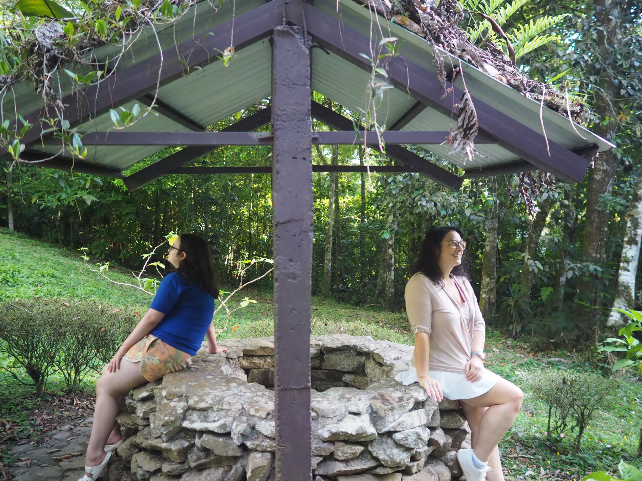 Luciana and Dominica on the Well at Selva Negra