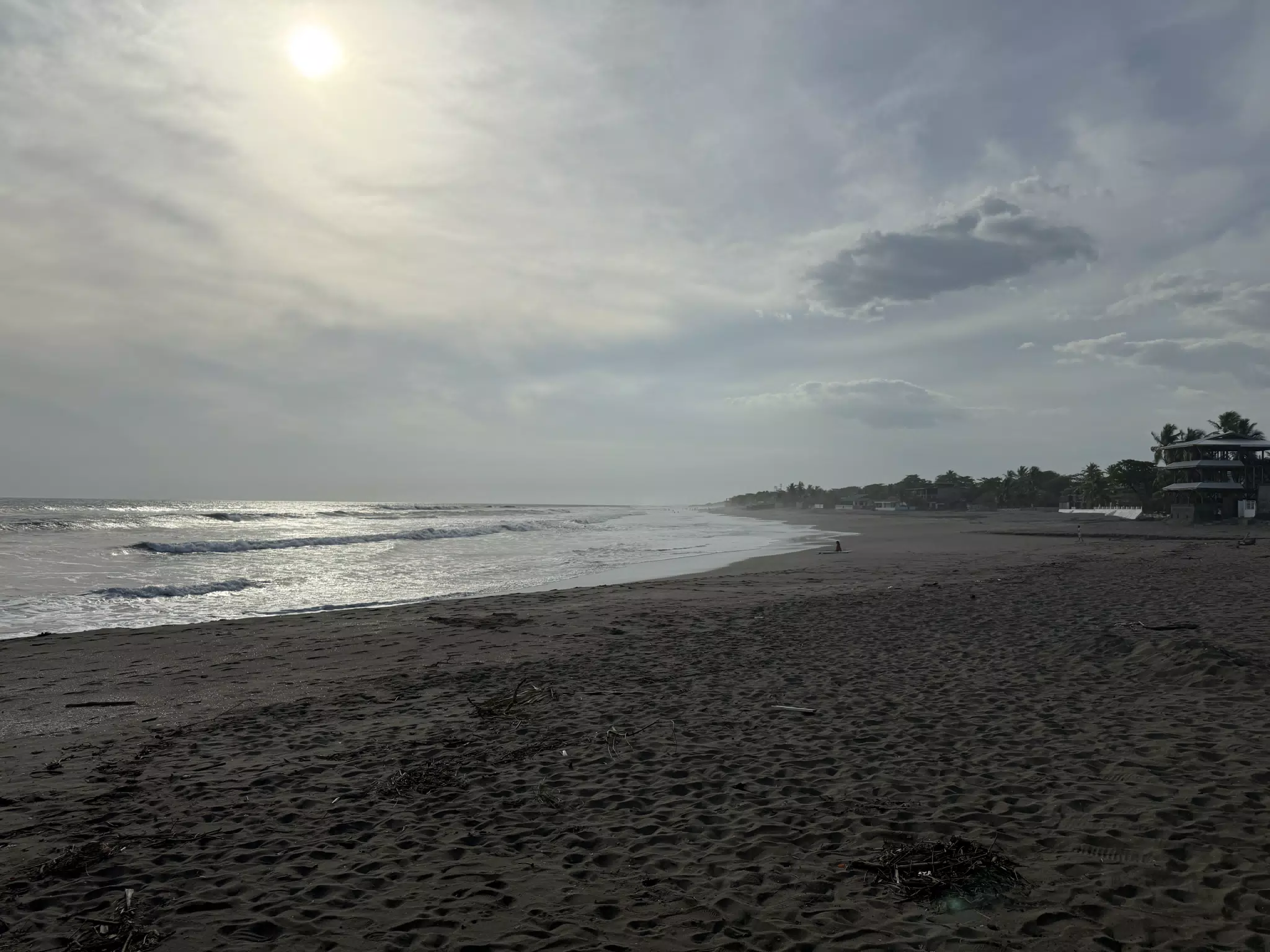 Las Peñitas Beach on the Pacific Ocean from the Simple Beach Lodge