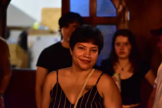 Eva with Short Hair