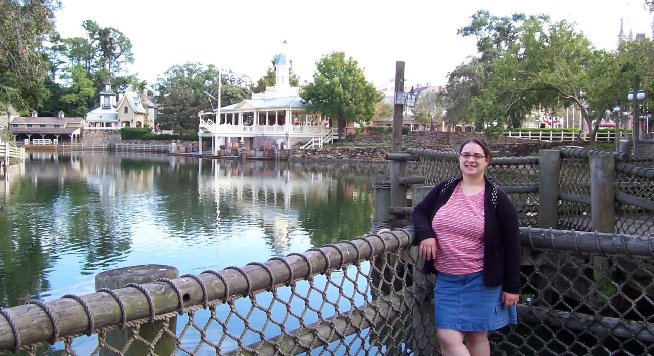 Dominica Miller in Frontierland