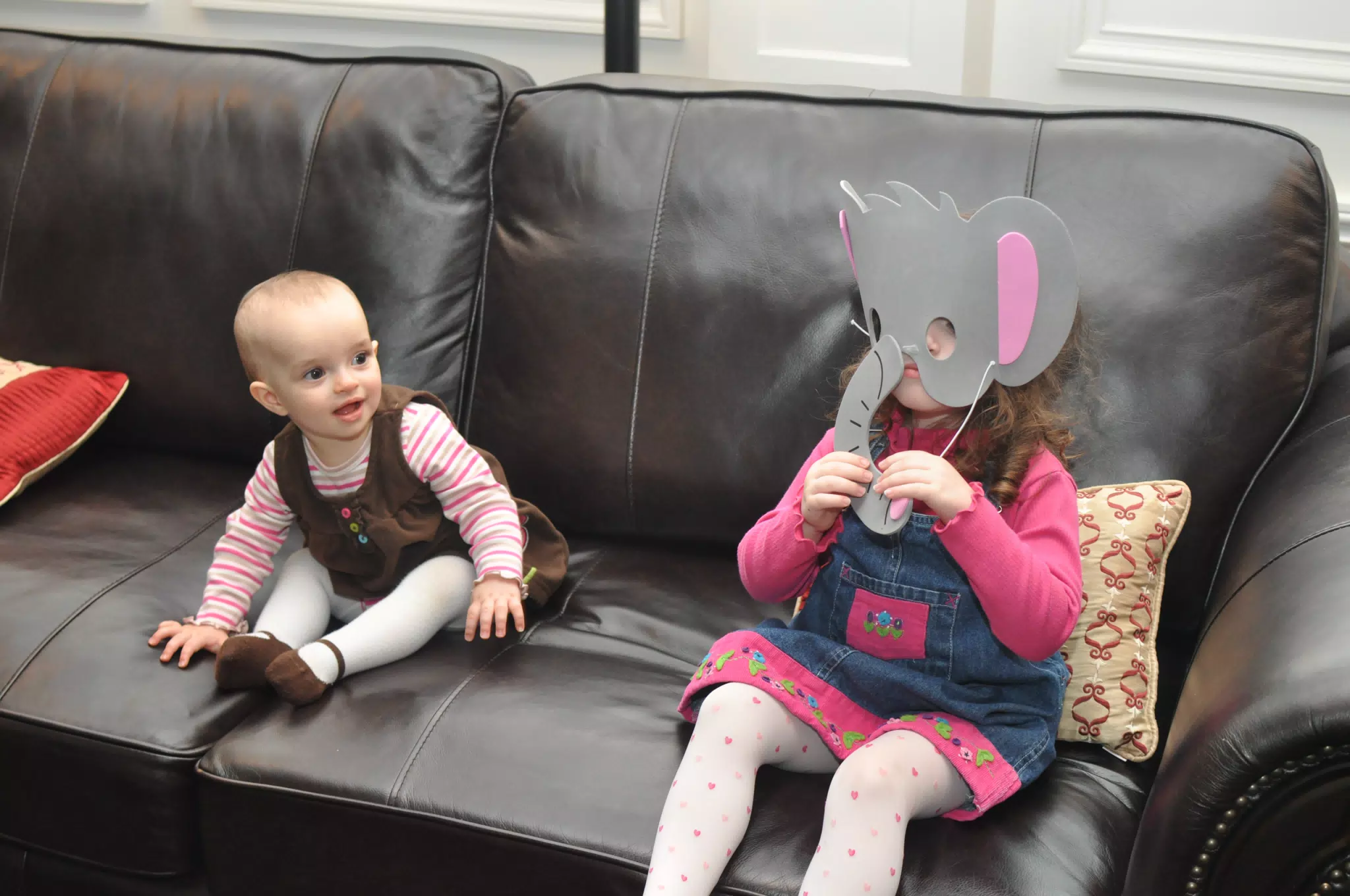 Luciana and Liesl on Couch at Brookhaven