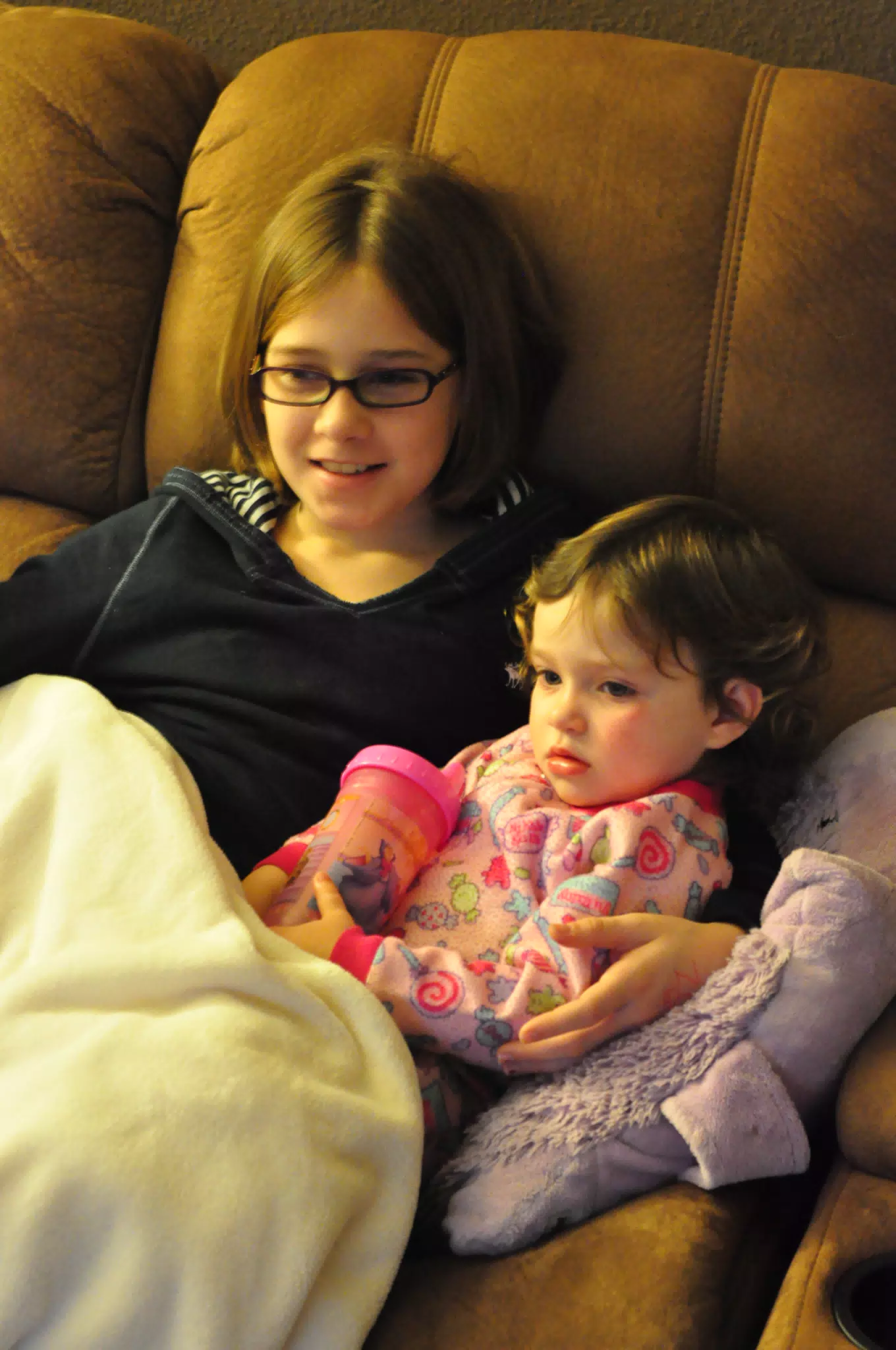 Madeline and Liesl Watching Television