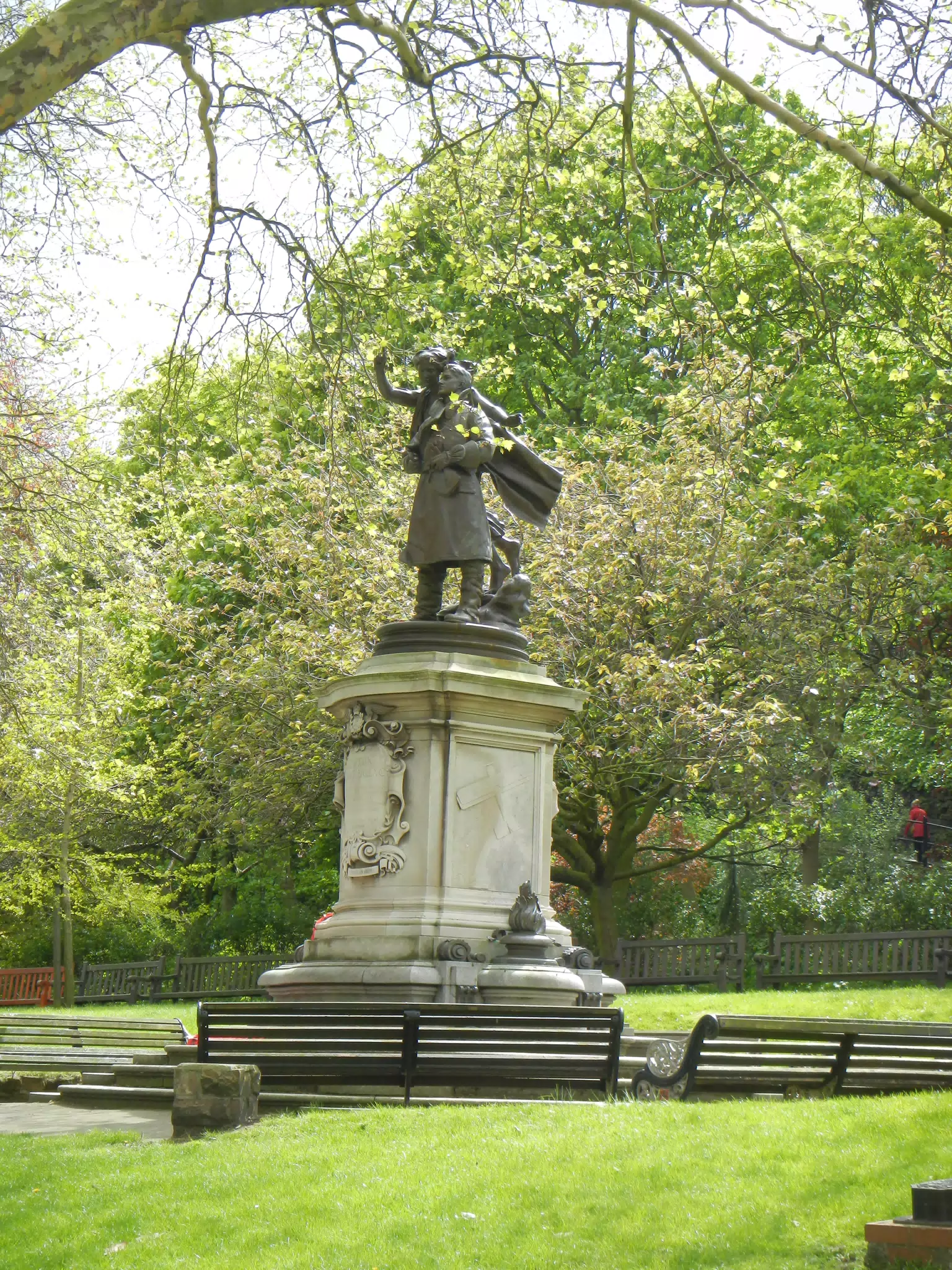 Statue at Nottingham Castle