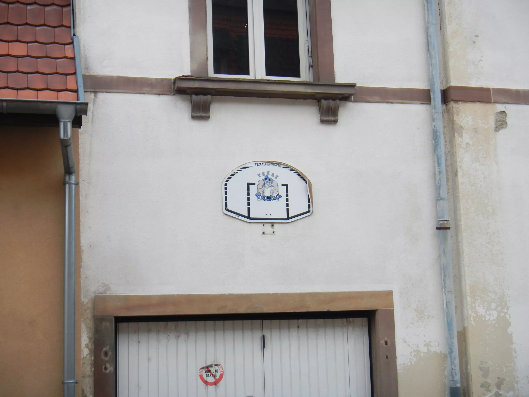 A Texas Sign in Neuf-Brisach