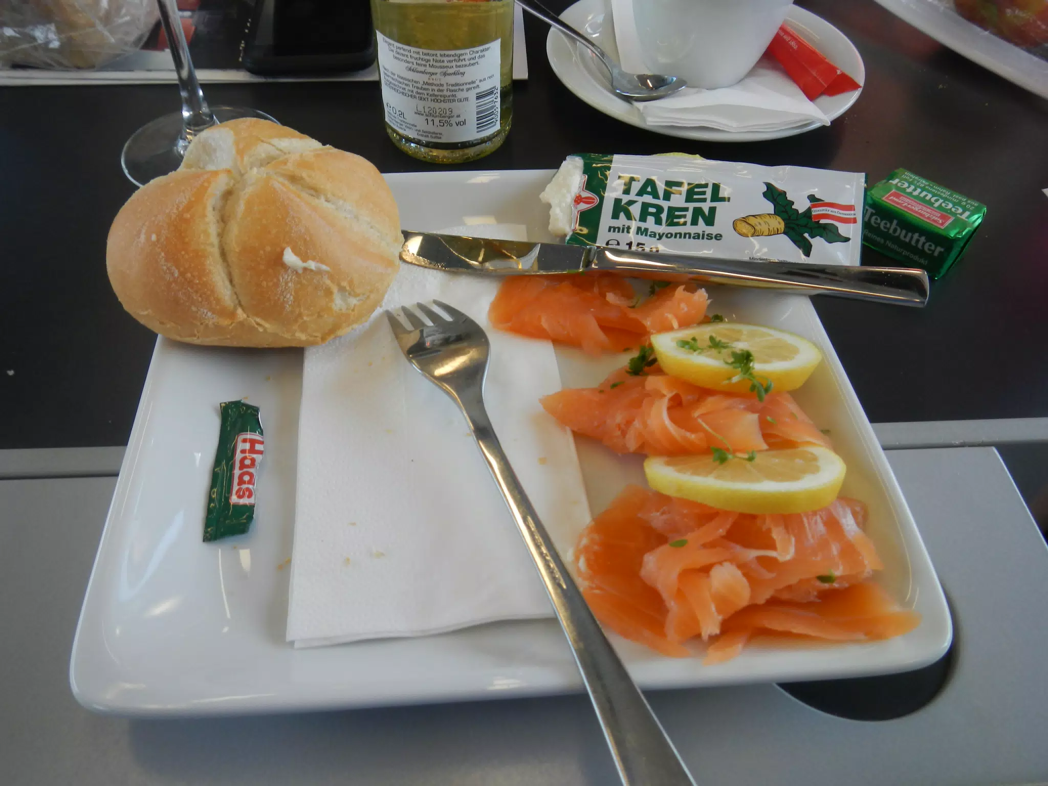 Breakfast on the OBB RailJet