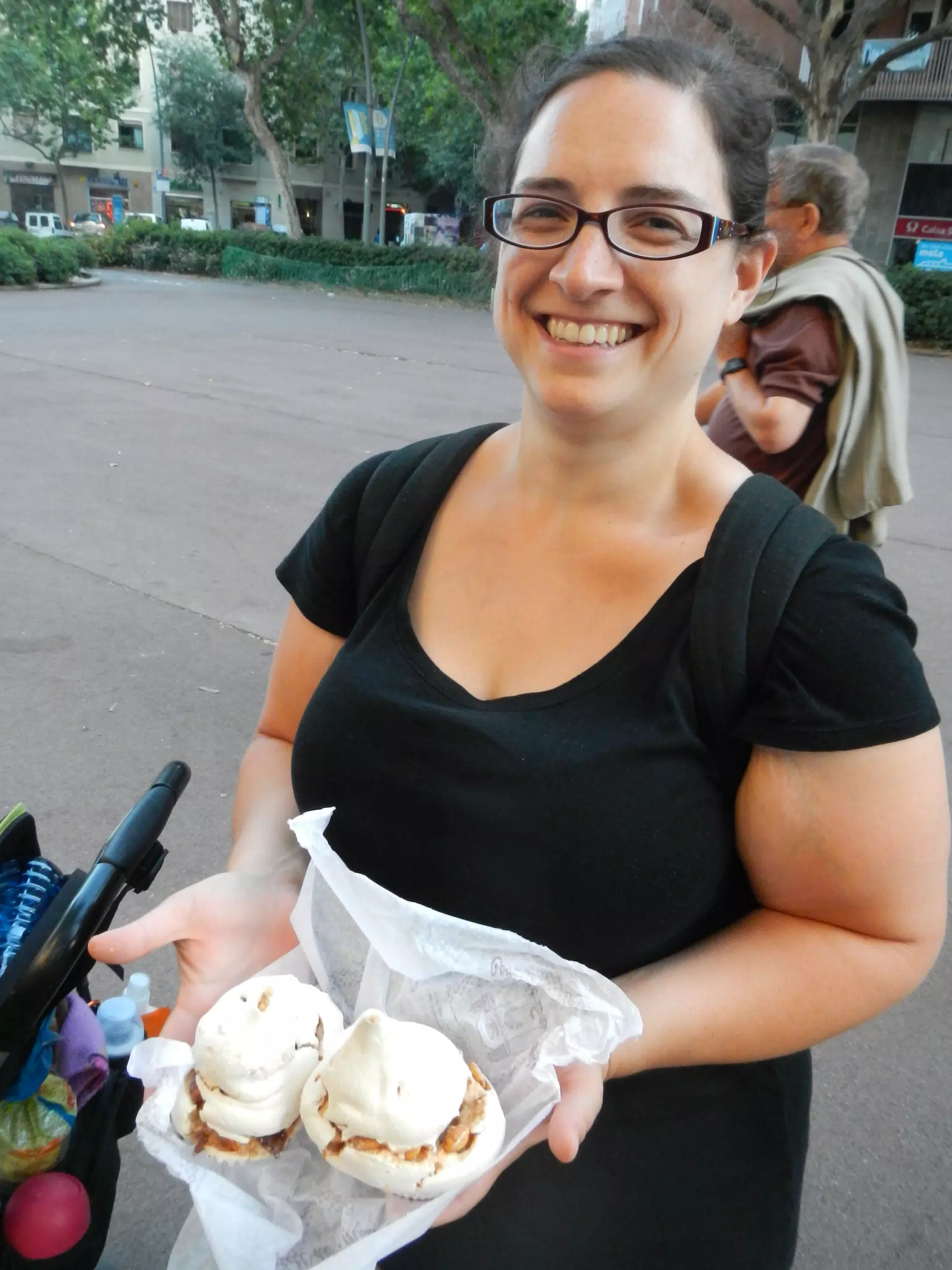 Dominica with Meringues on Las Ramblas in Barcelona