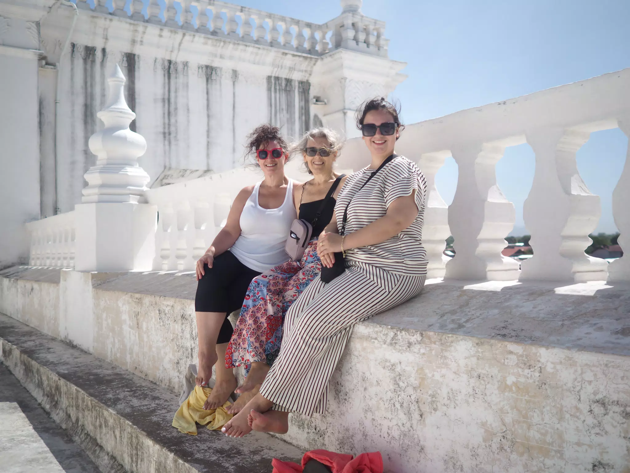Dominica, Francesca & Emily at the Cathedral of Leon