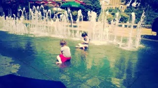 Liesl and Luciana in the Fountain